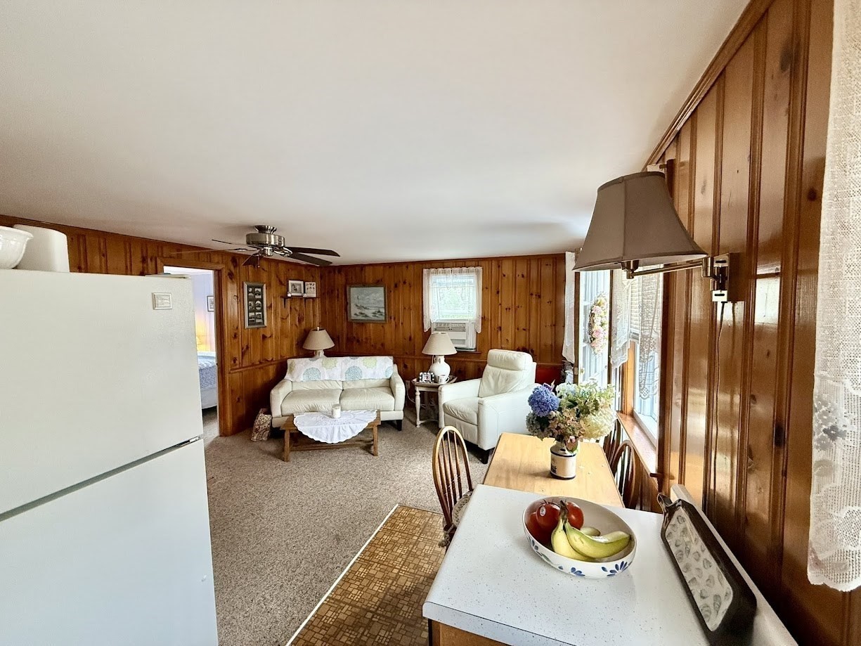 37 Ocean Dr # 2 Property Photo 8