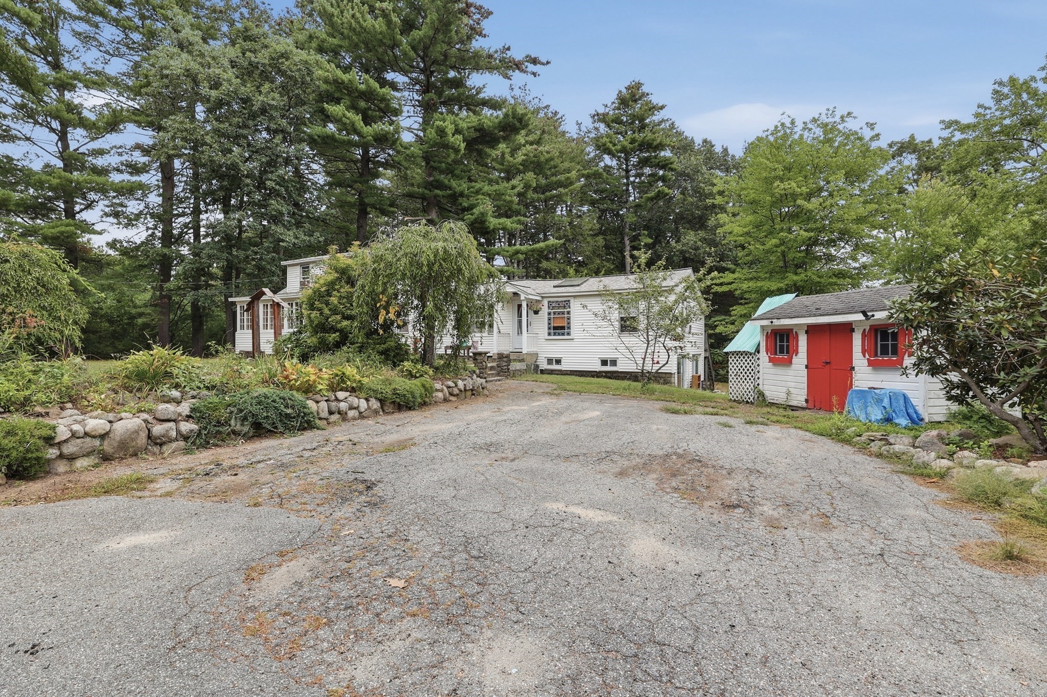 15 Putnam Road Property Photo 3