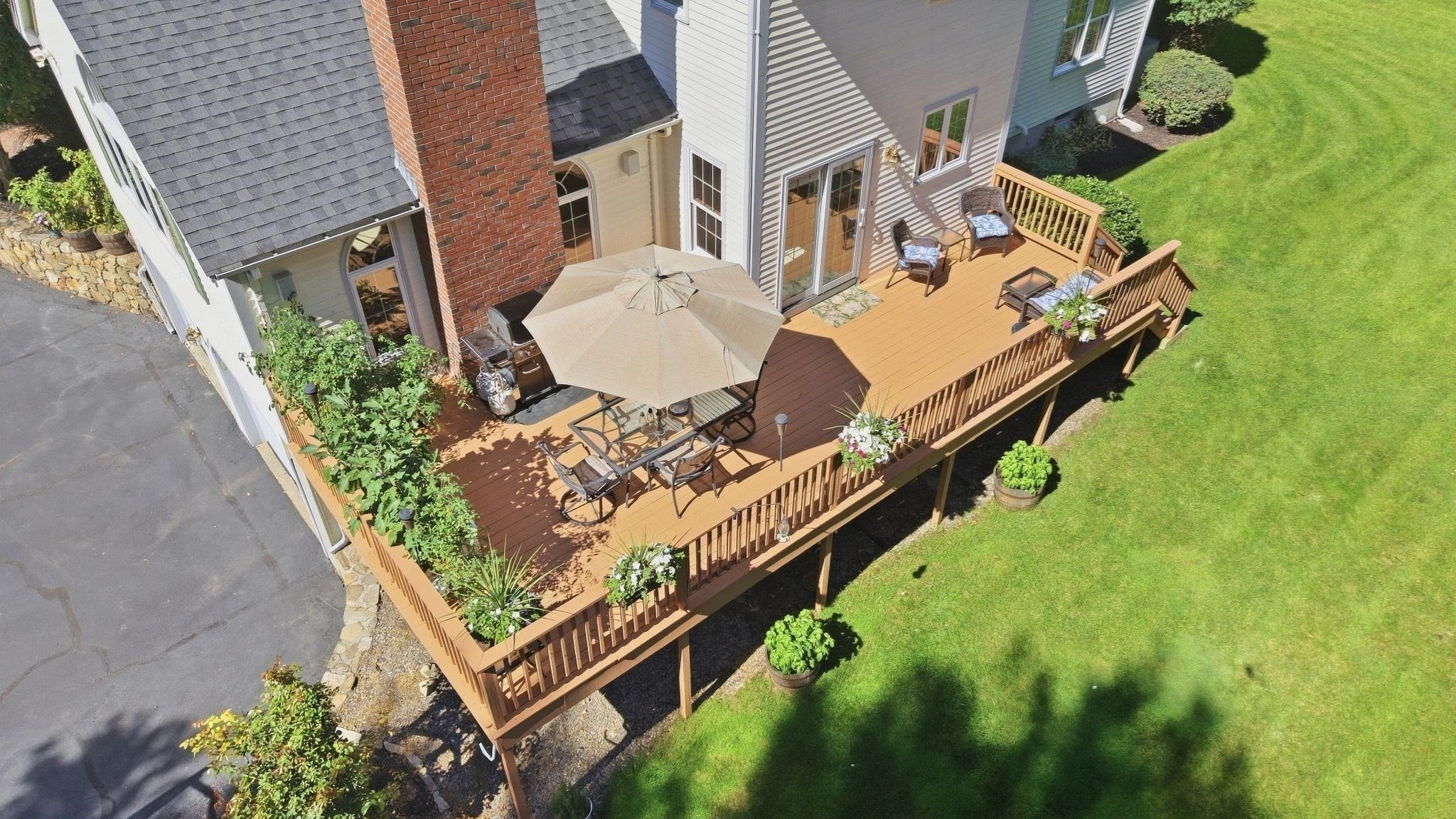 18 Liberty Lane Property Photo 4