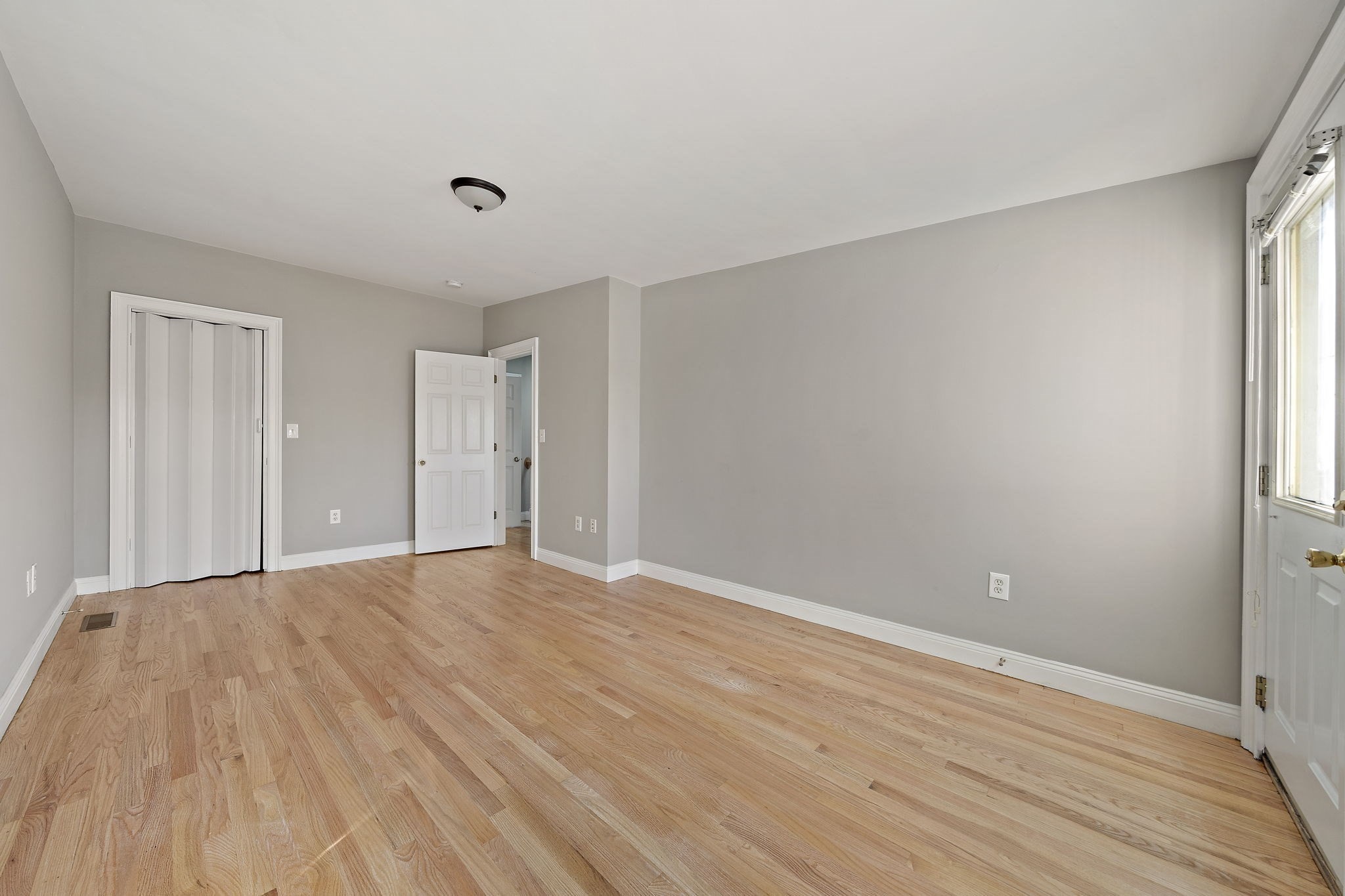 161 Dorchester St # 2 Property Photo 6