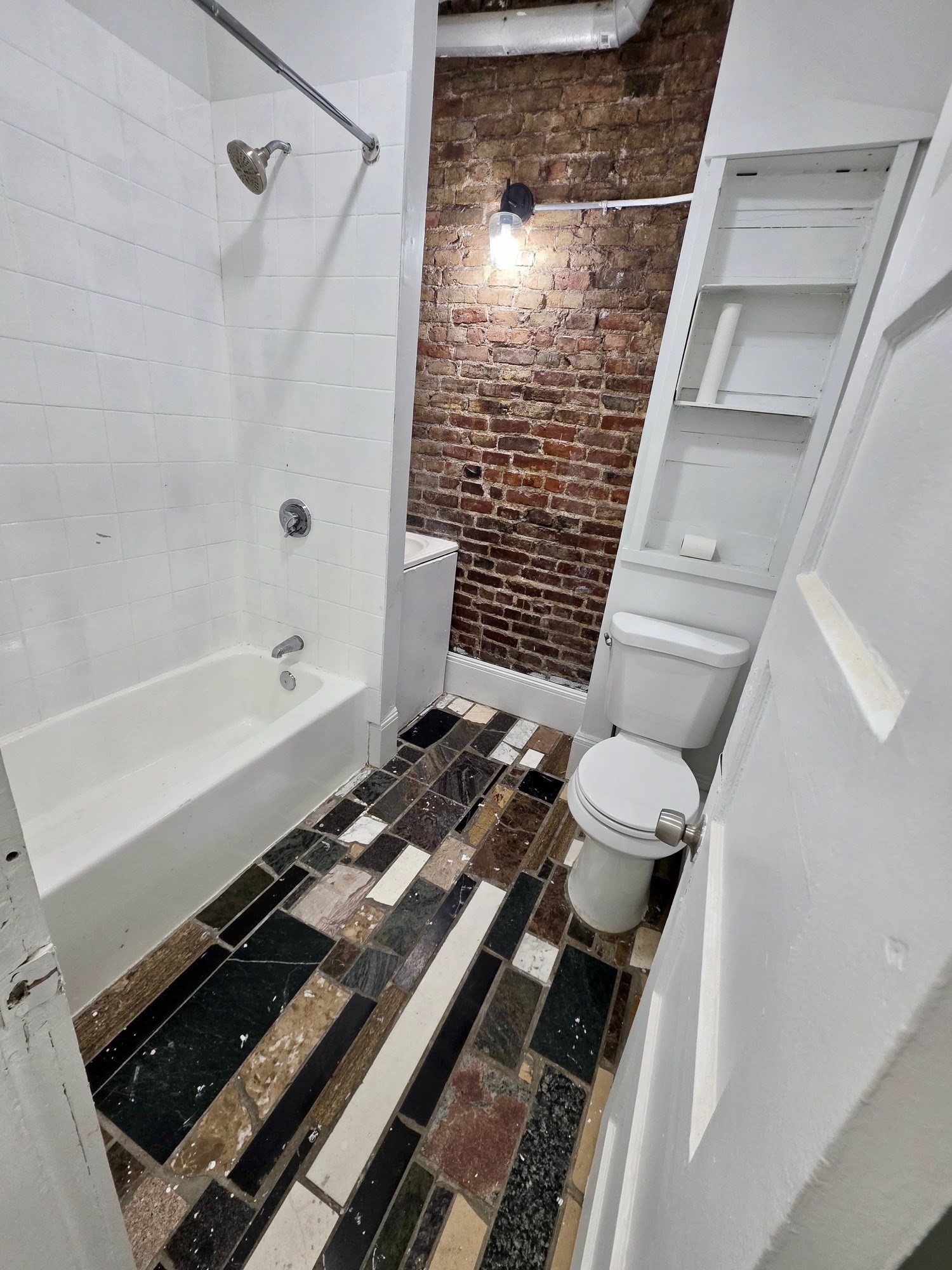 128 Shurtleff St Property Photo 5