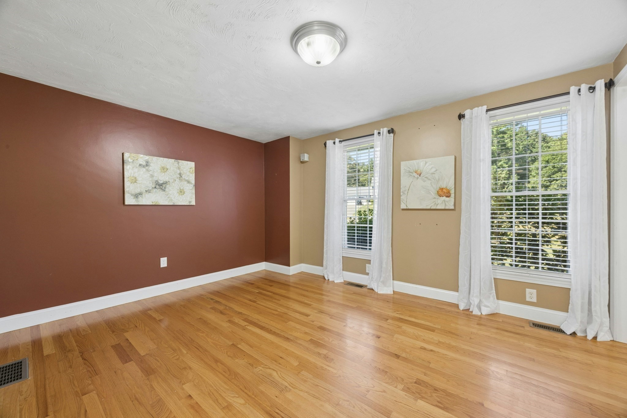 9 Cameron Dr Property Photo 11