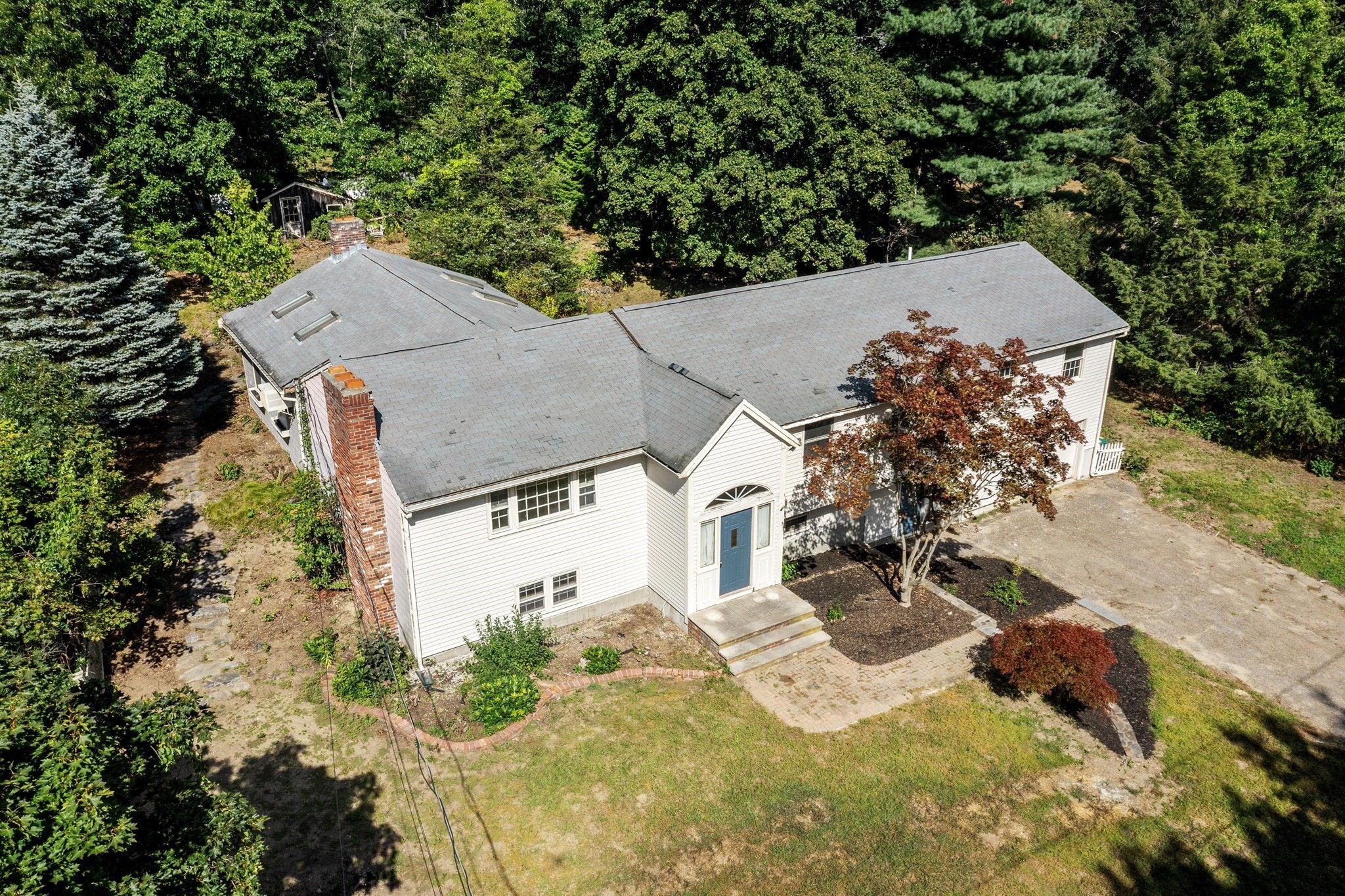 30 Shagbark Rd Property Photo 1