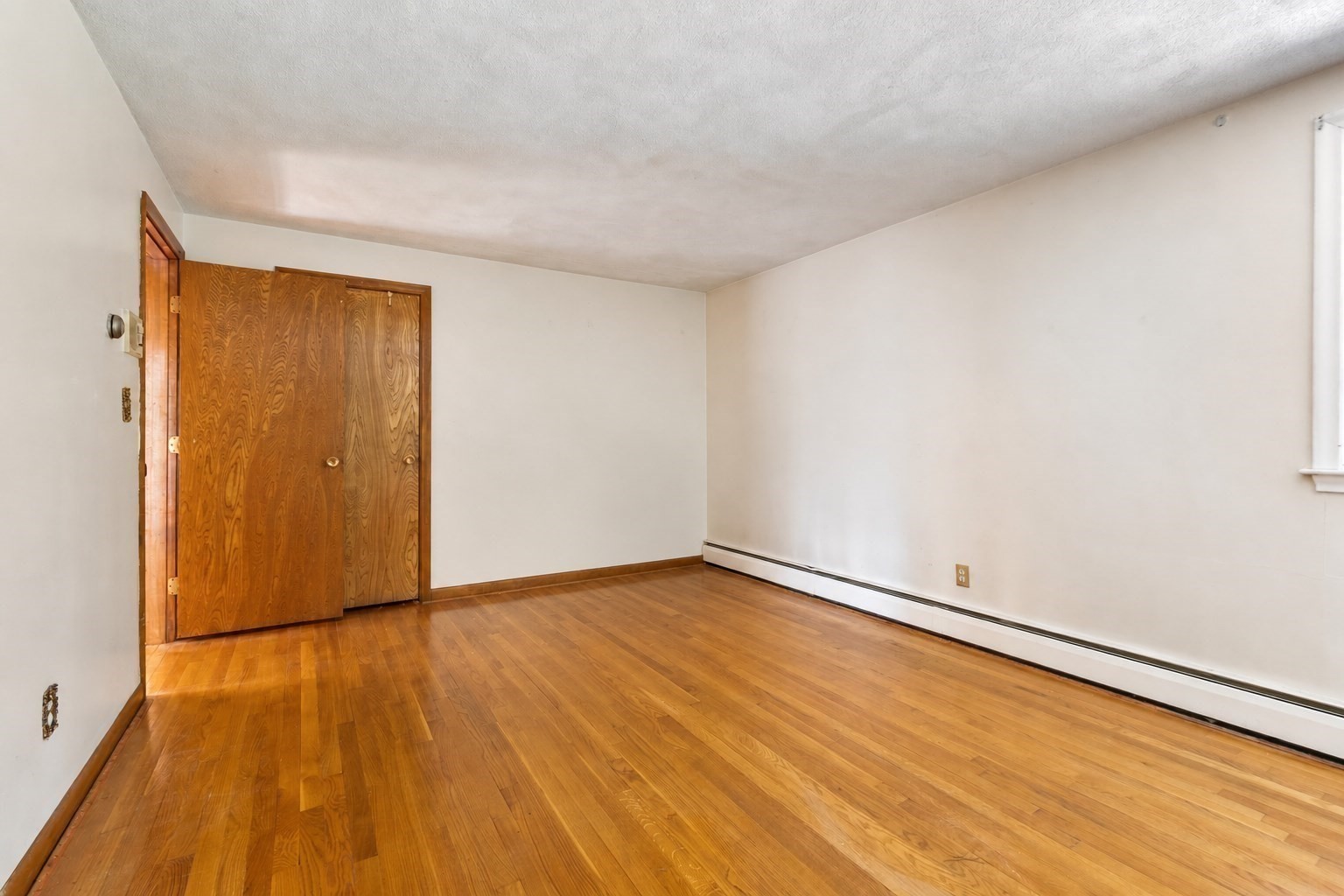 30 Shagbark Rd Property Photo 19