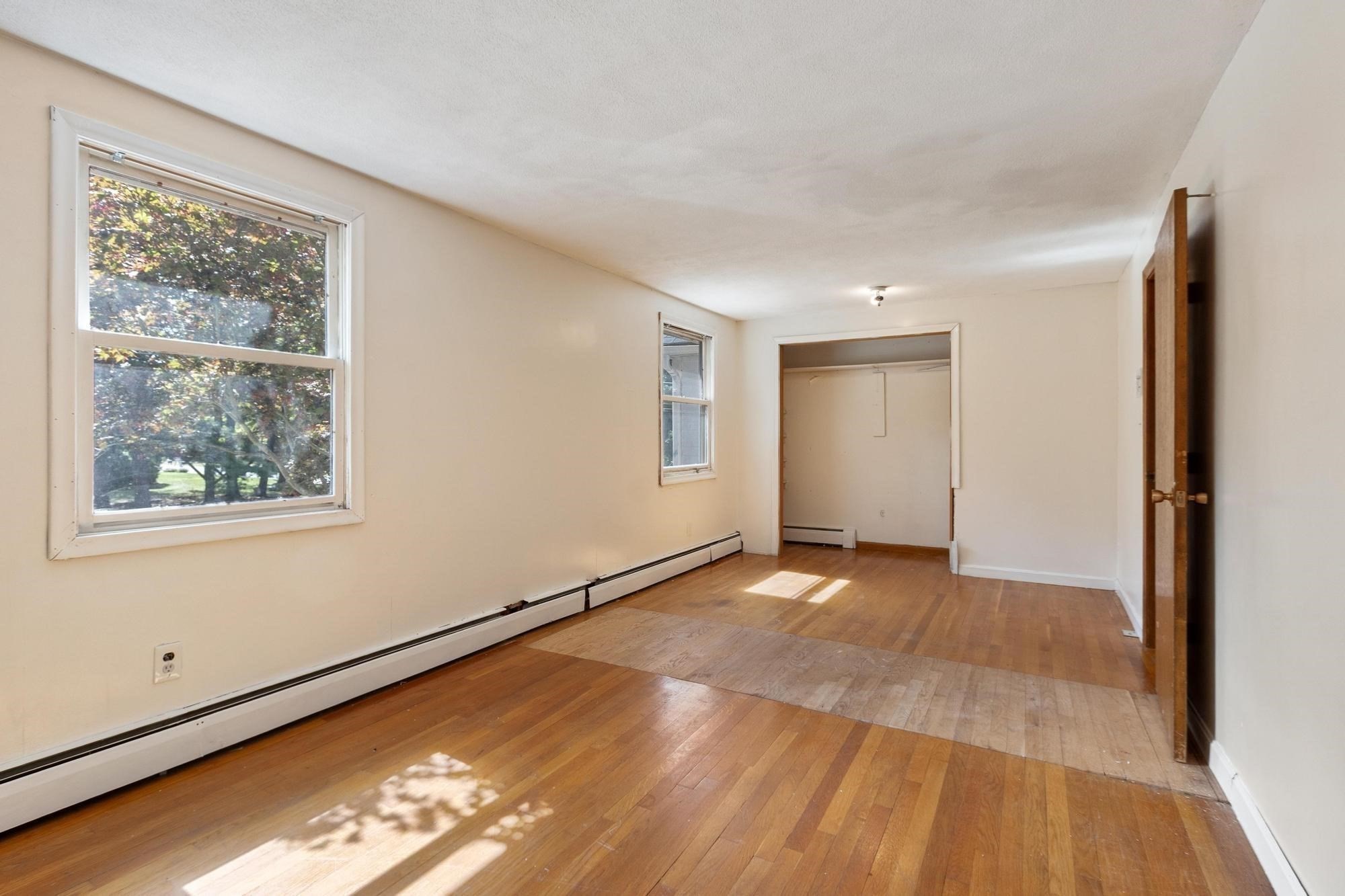 30 Shagbark Rd Property Photo 24