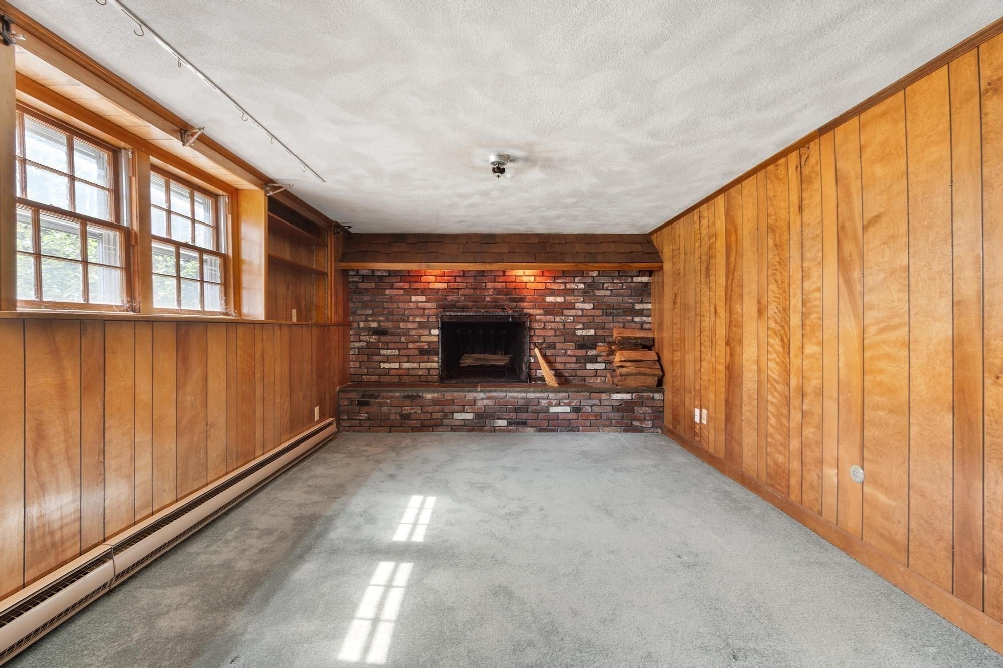 30 Shagbark Rd Property Photo 28