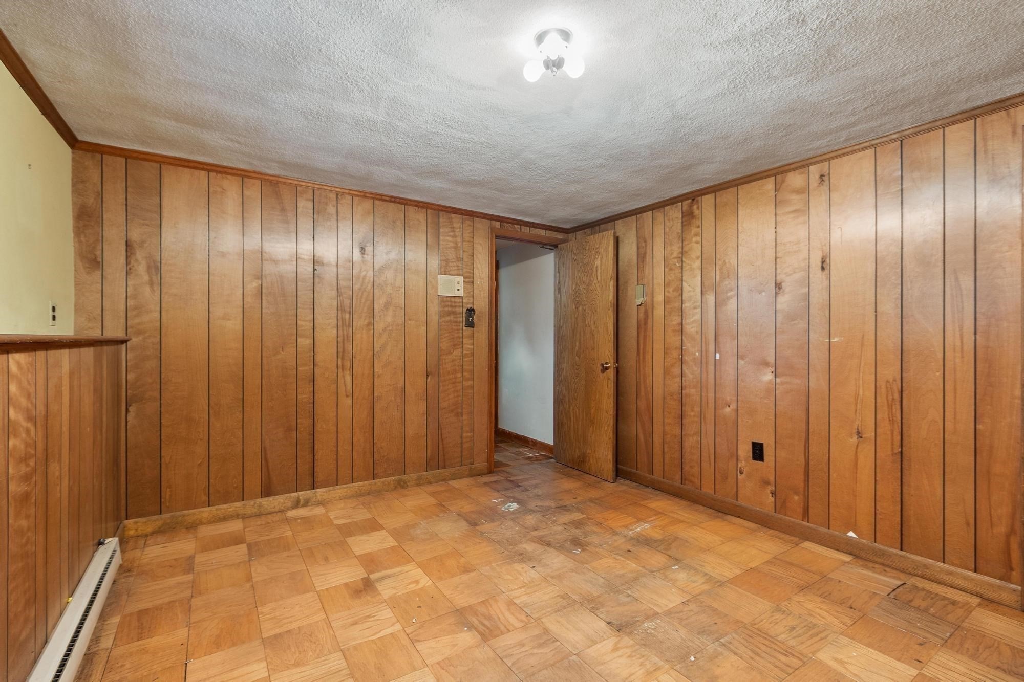30 Shagbark Rd Property Photo 32