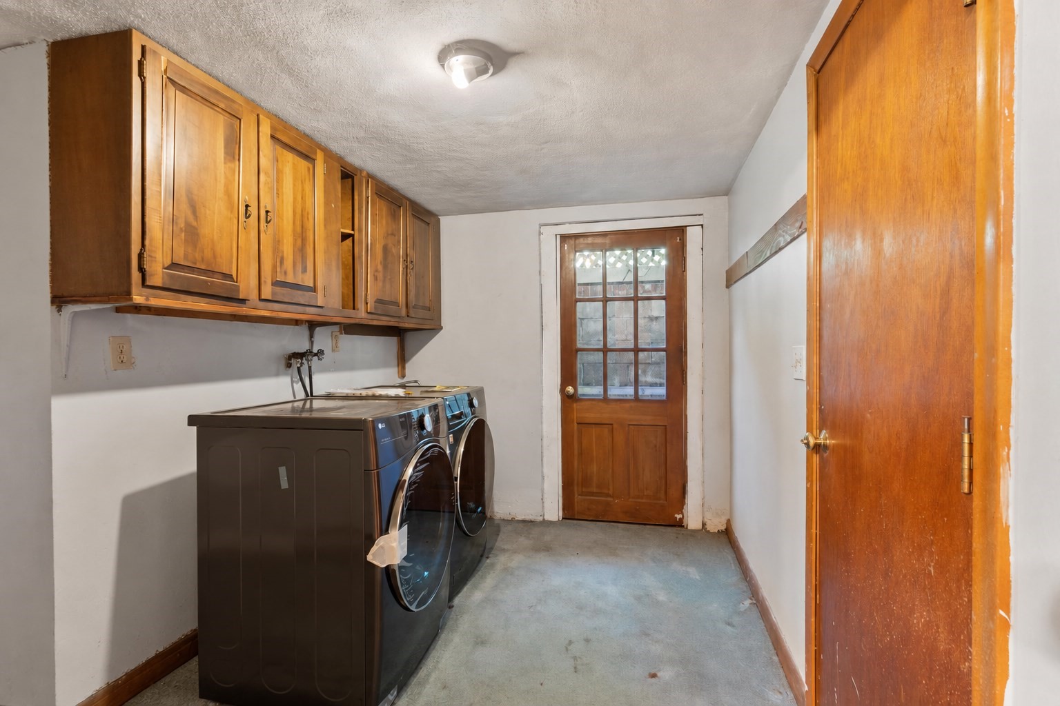 30 Shagbark Rd Property Photo 33