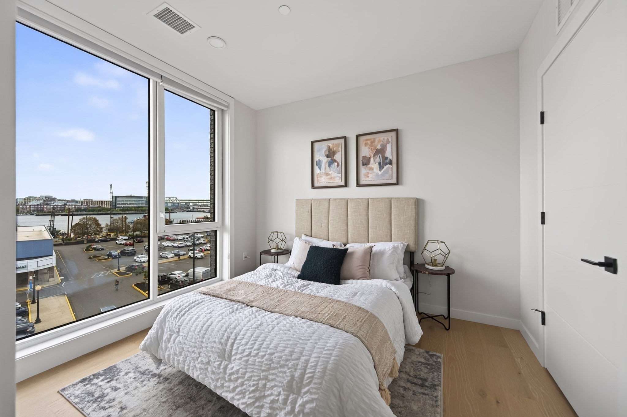 40 William Kelly Sq # 403 Property Photo 2