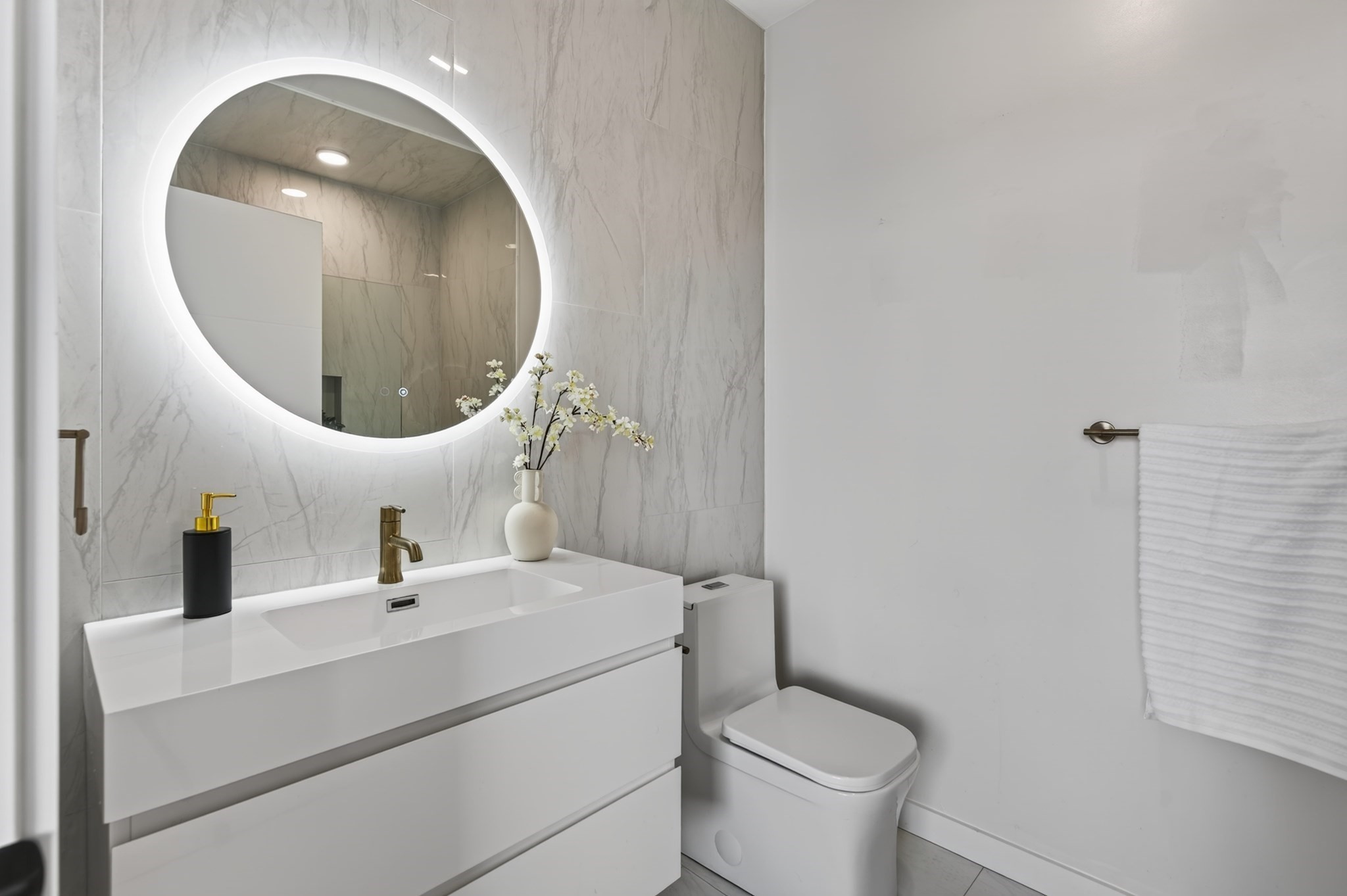 40 William Kelly Sq # 403 Property Photo 11