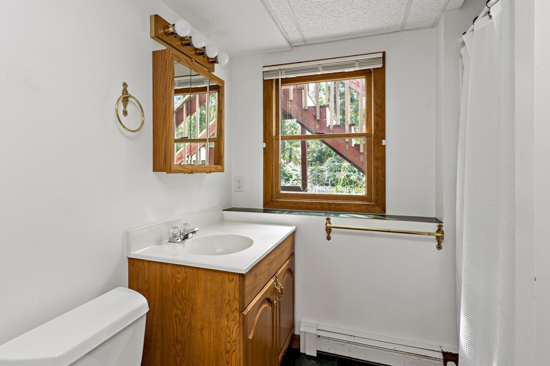 11 Warwick Way Property Photo 18