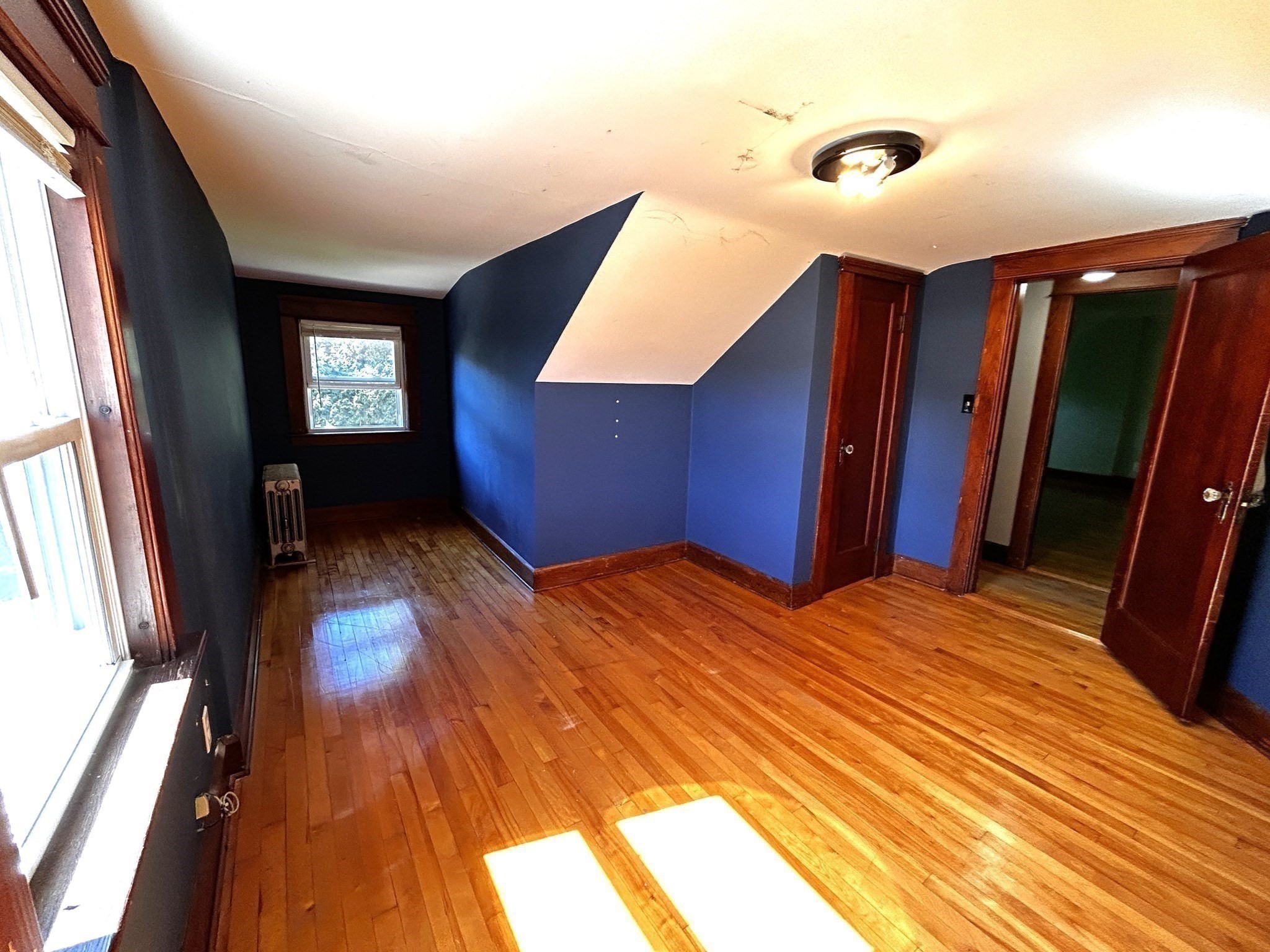 101 Main St Property Photo 8