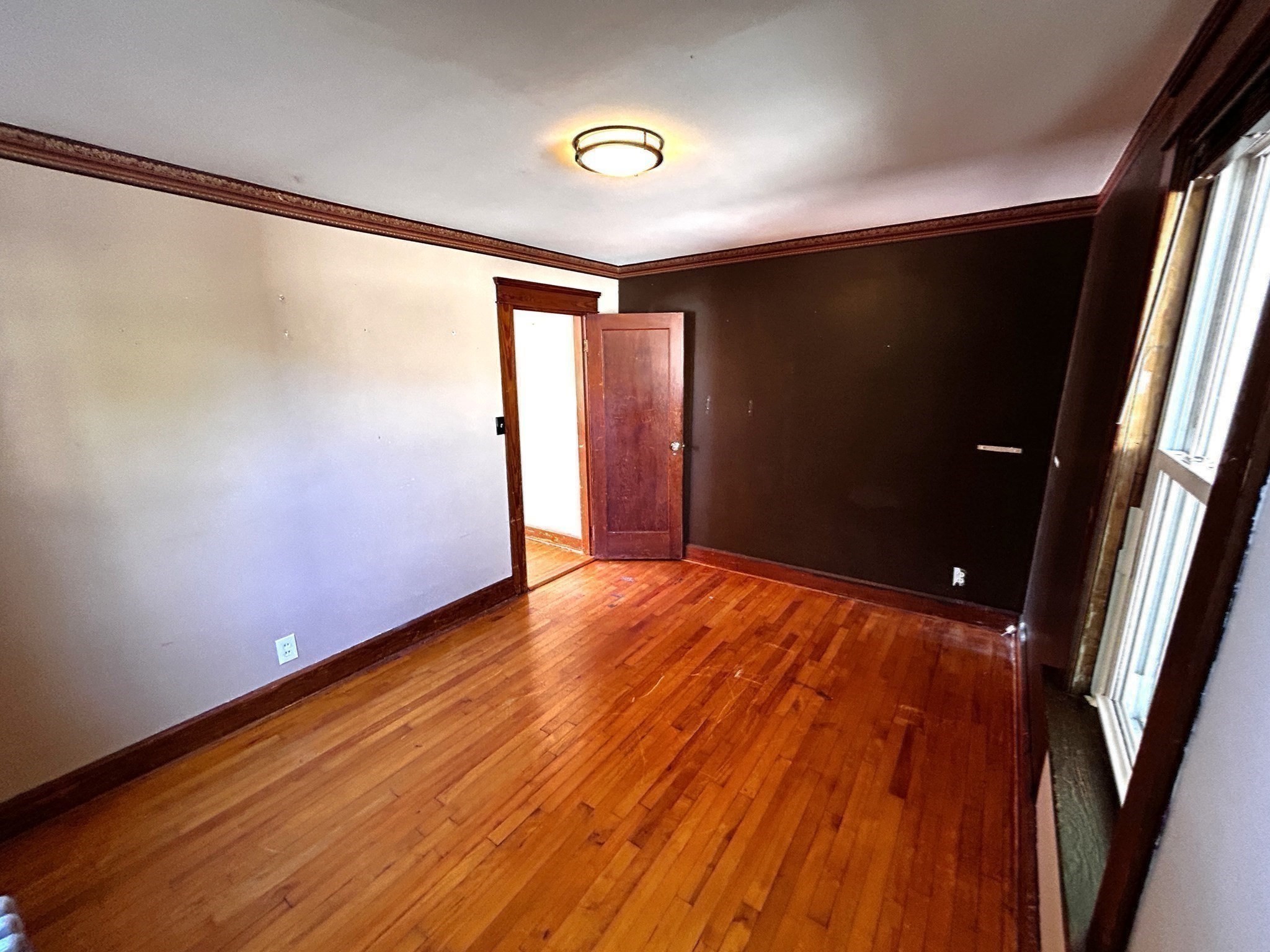 101 Main St Property Photo 10