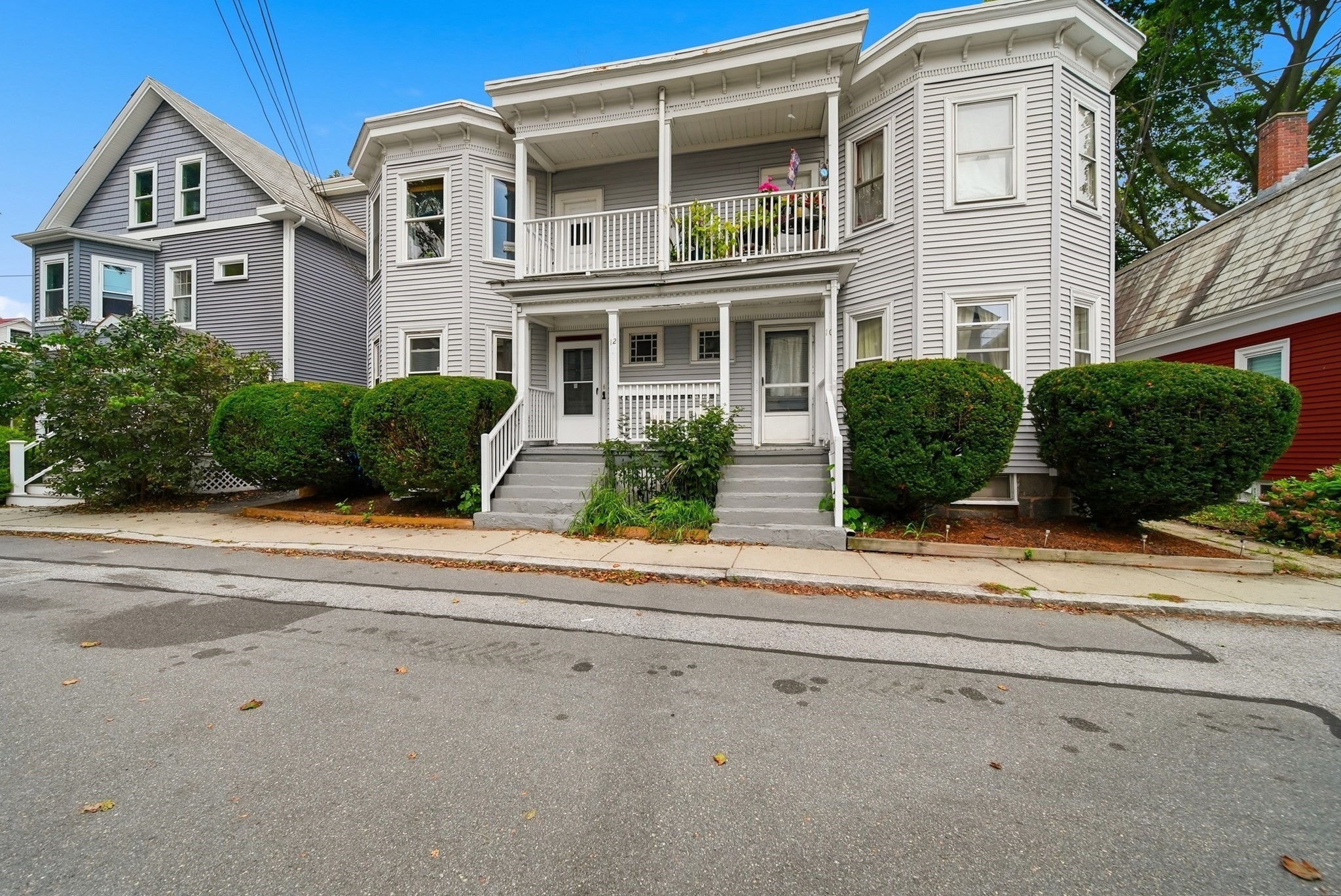 12 May St # B Property Photo 1
