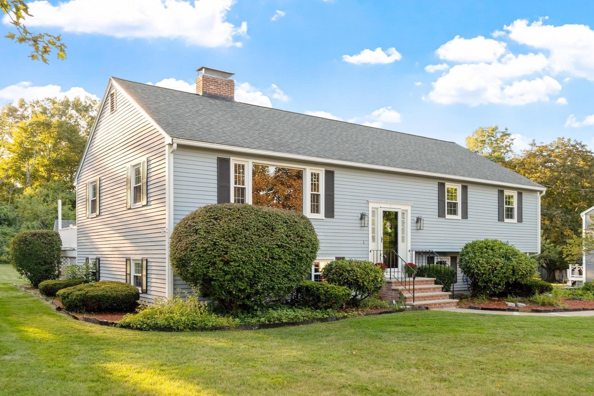 2 Dorset Circle Property Photo 2