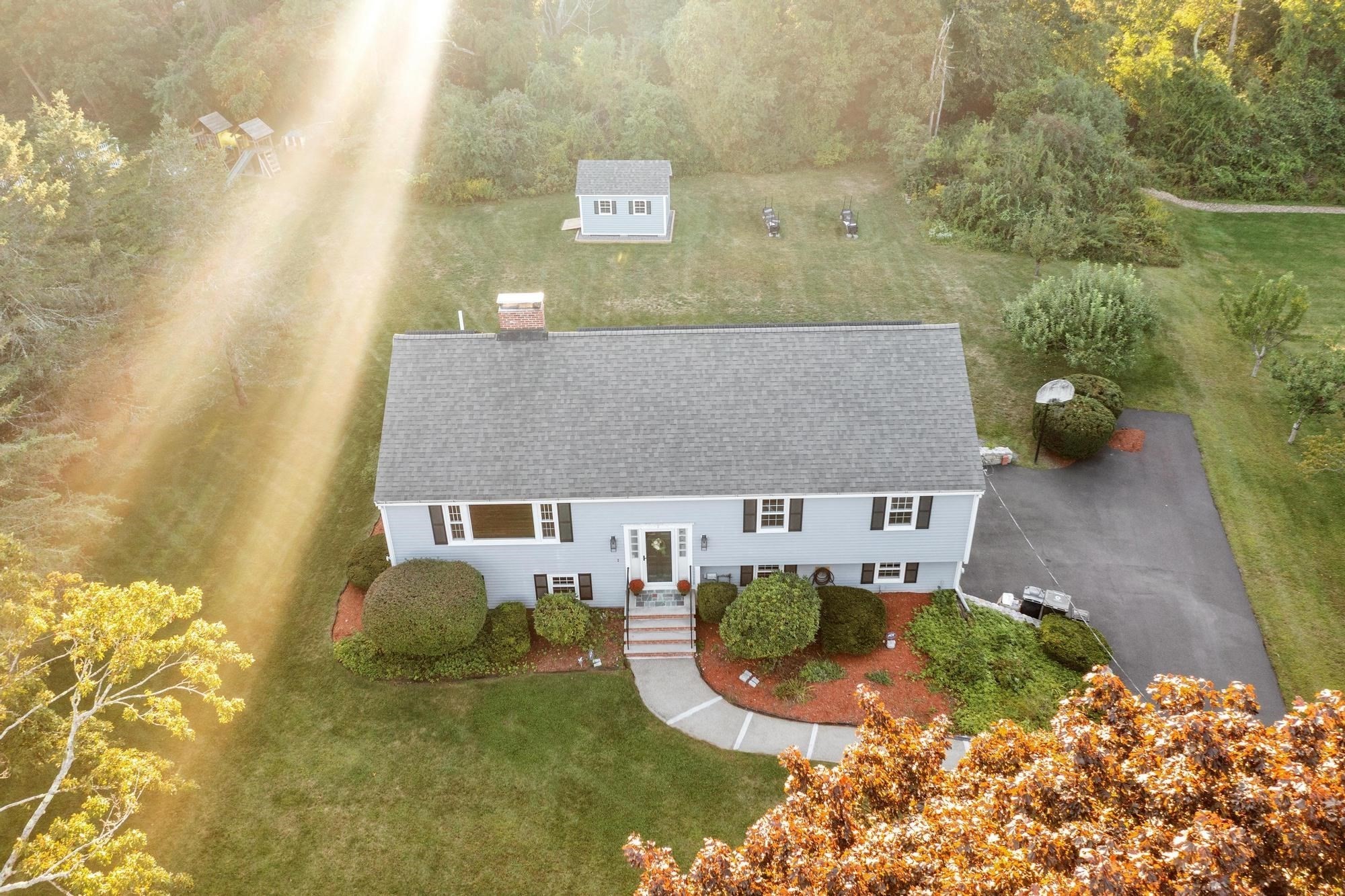 2 Dorset Circle Property Photo 3