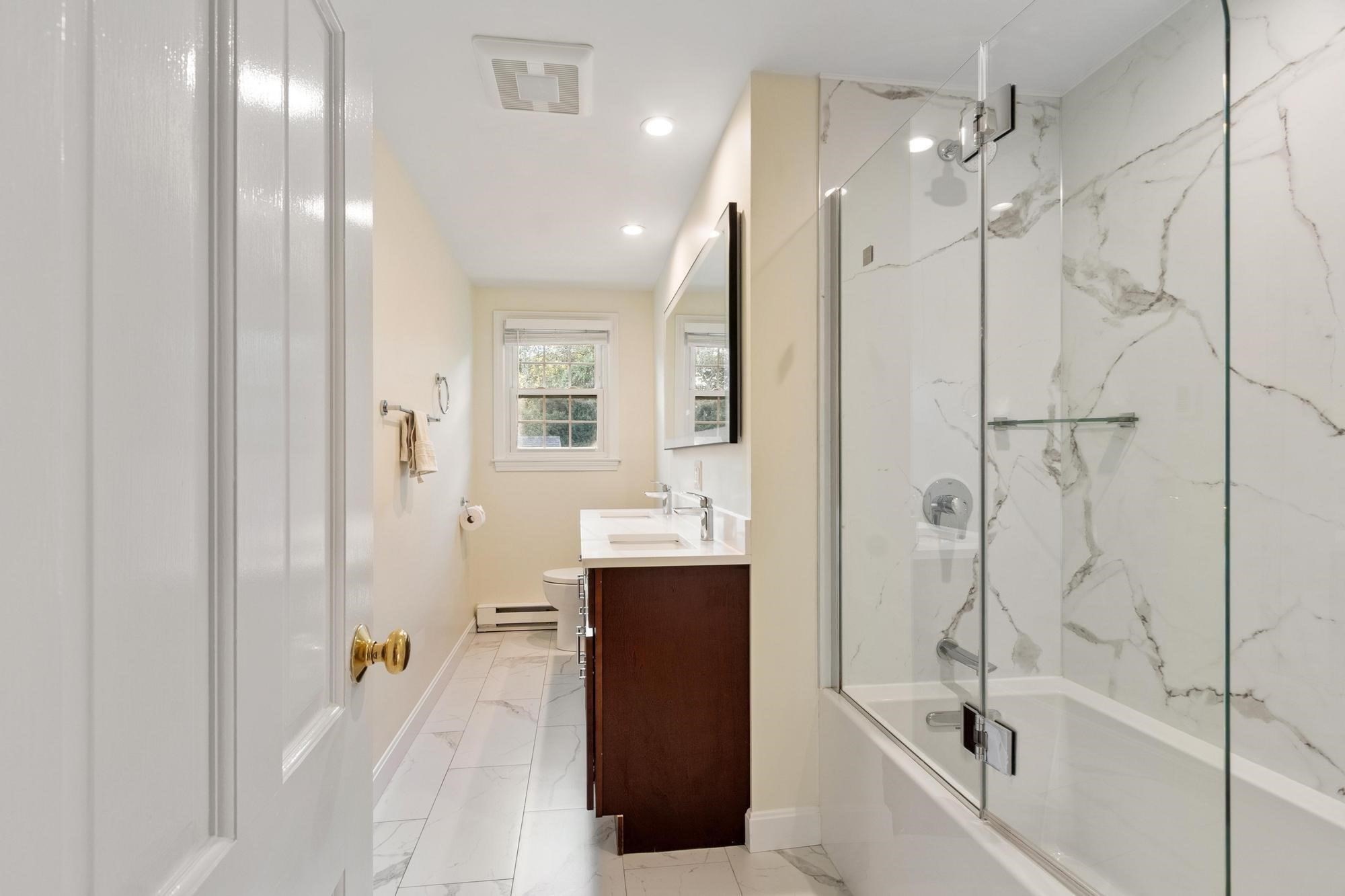 2 Dorset Circle Property Photo 24