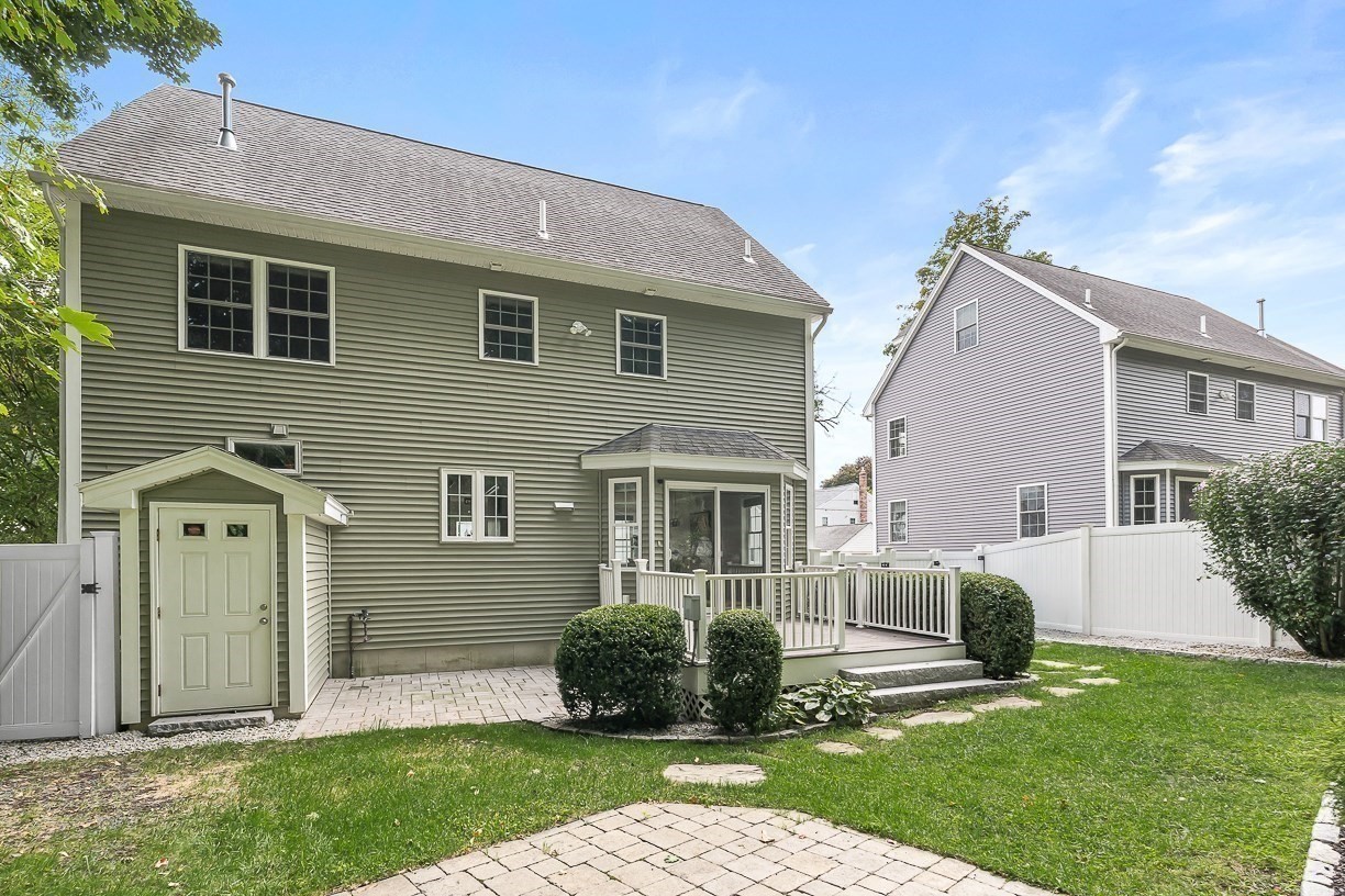 20 Smith Lane Property Photo 2