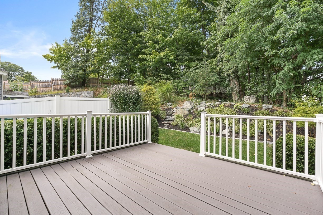 20 Smith Lane Property Photo 11