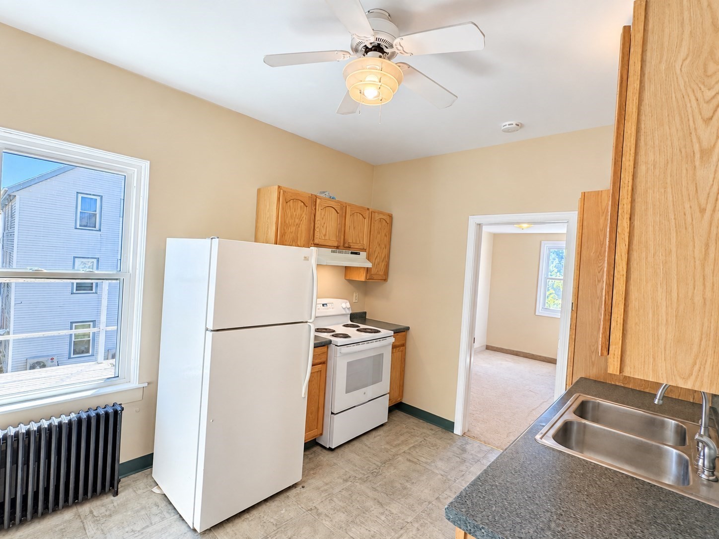 456 Coggeshall St # 2 Property Photo 6