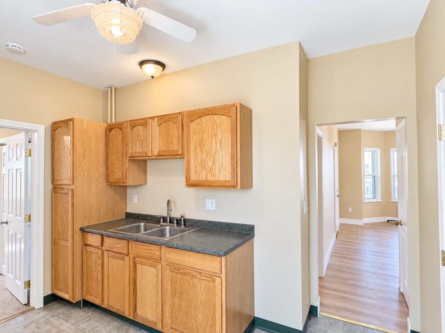 456 Coggeshall St # 2 Property Photo 8
