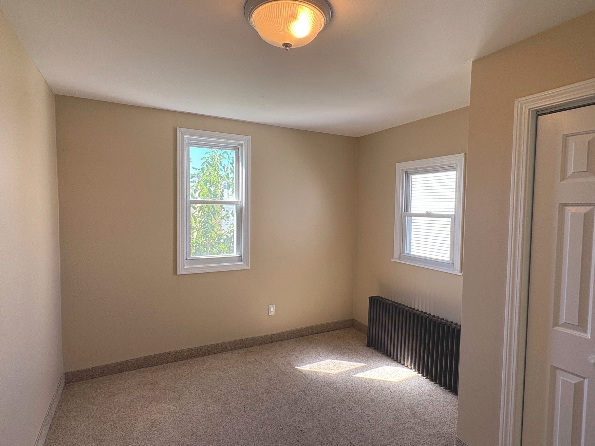 456 Coggeshall St # 2 Property Photo 11