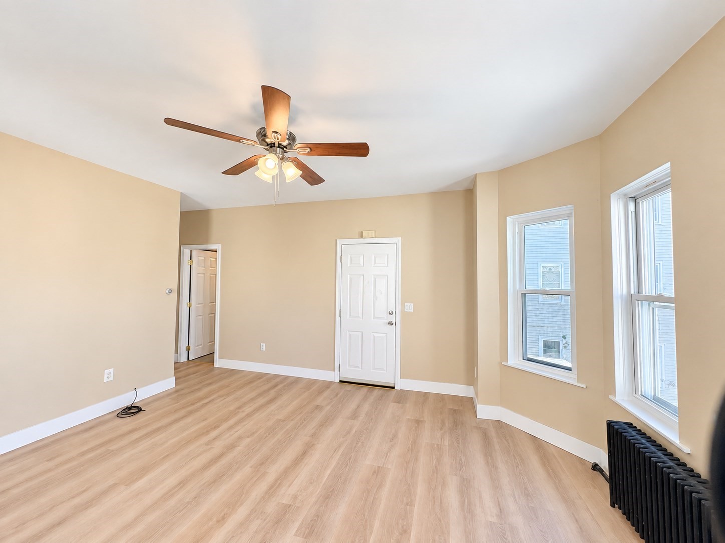 456 Coggeshall St # 2 Property Photo 16