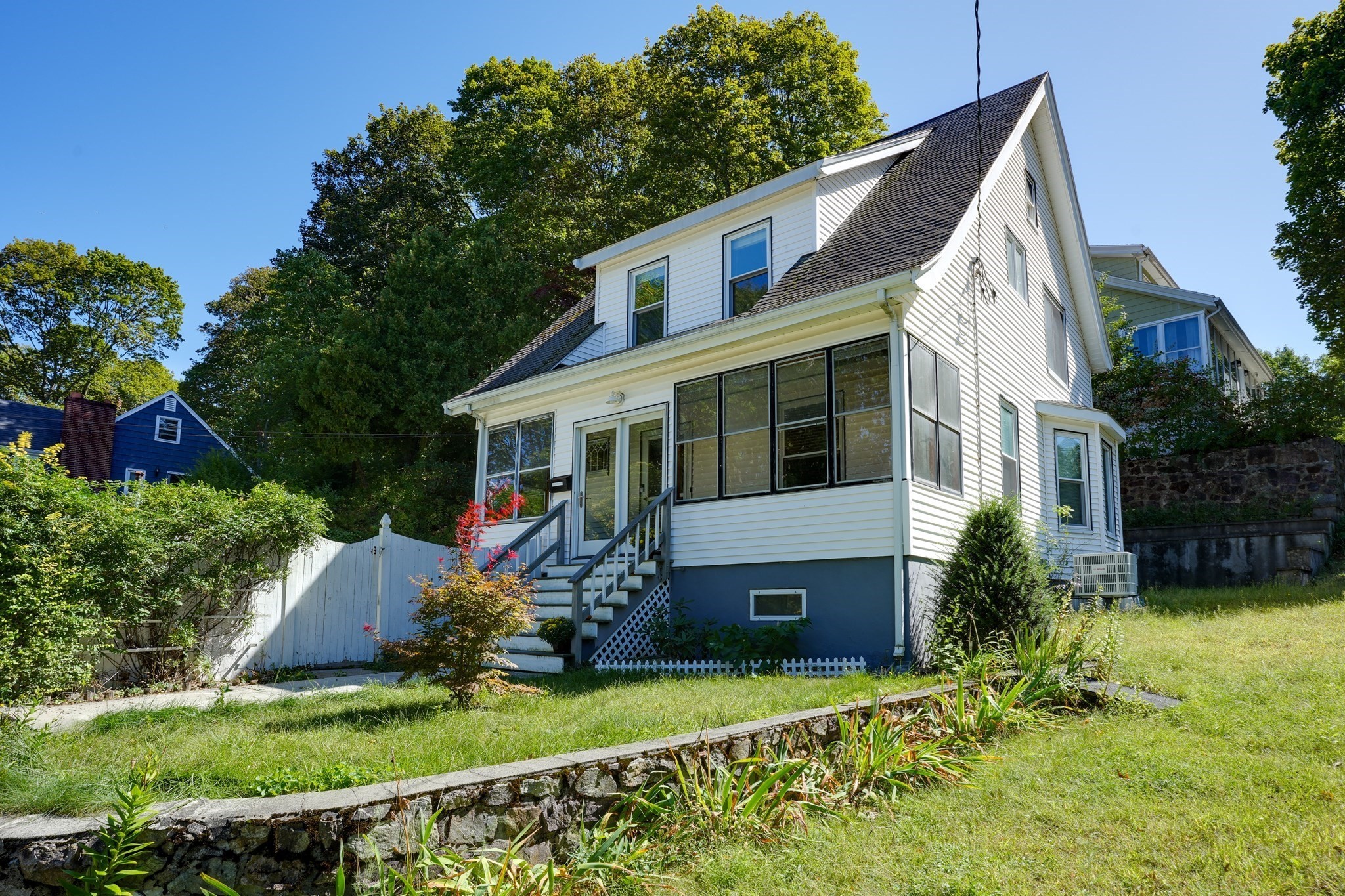 1 Wakefield Avenue Property Photo 1