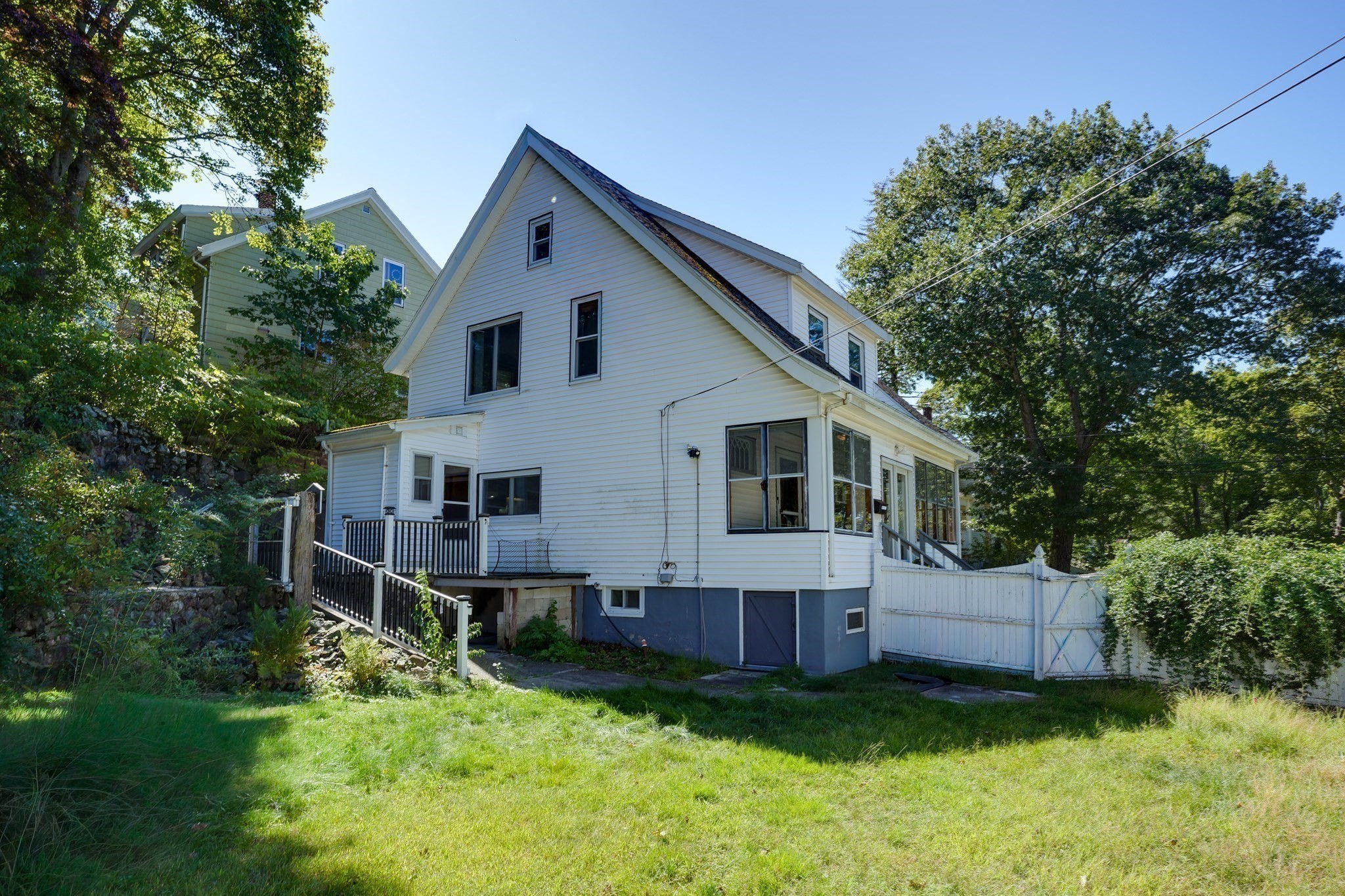 1 Wakefield Avenue Property Photo 2
