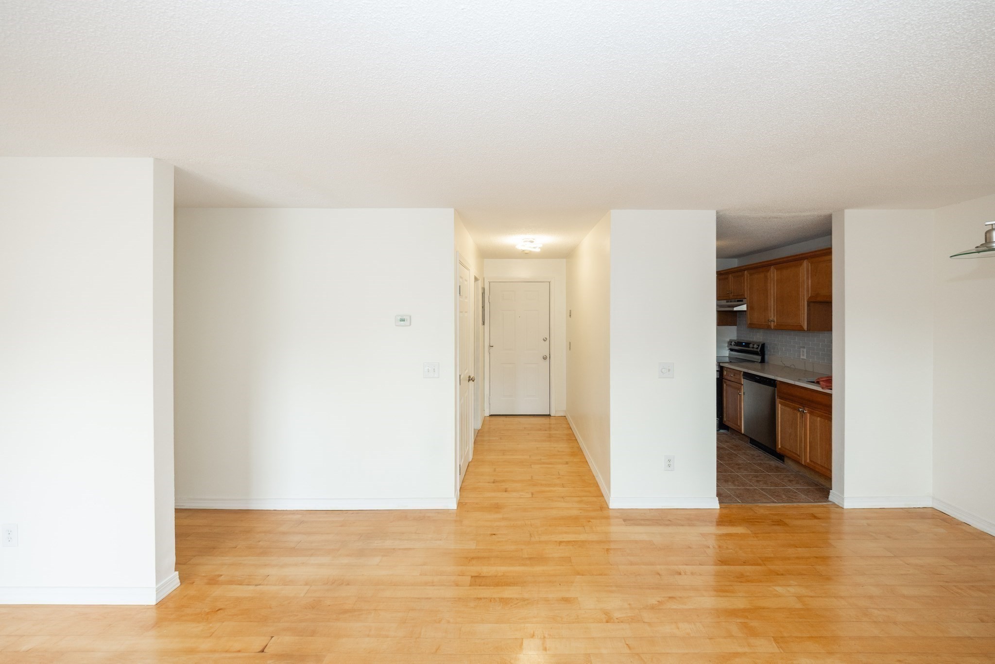 450 Somerset Ave # 5 Property Photo 3