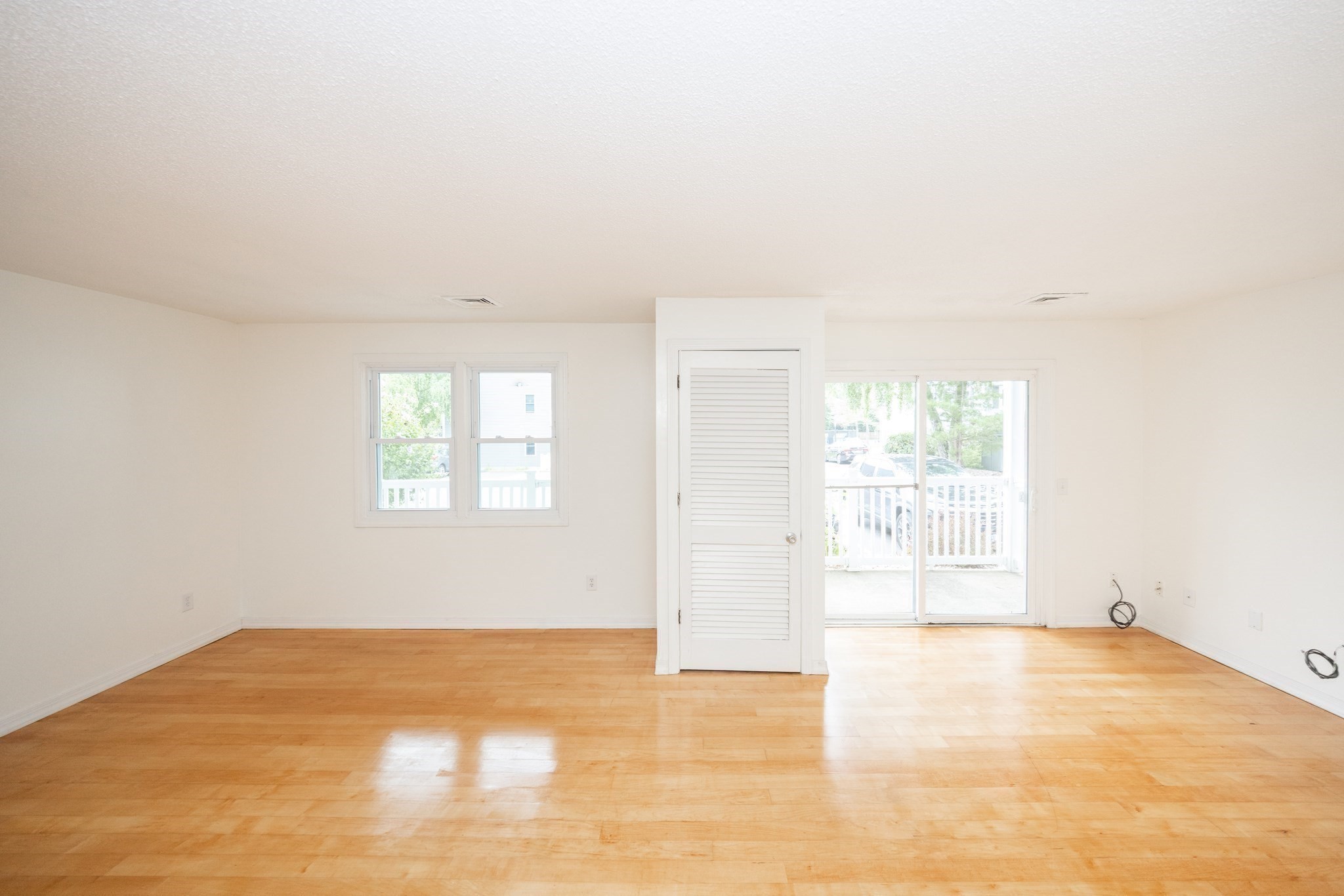 450 Somerset Ave # 5 Property Photo 4