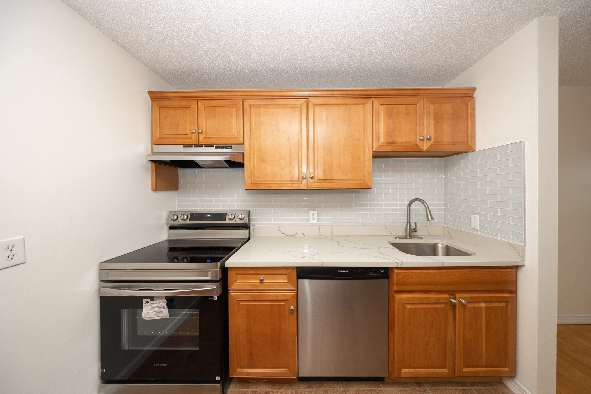 450 Somerset Ave # 5 Property Photo 8