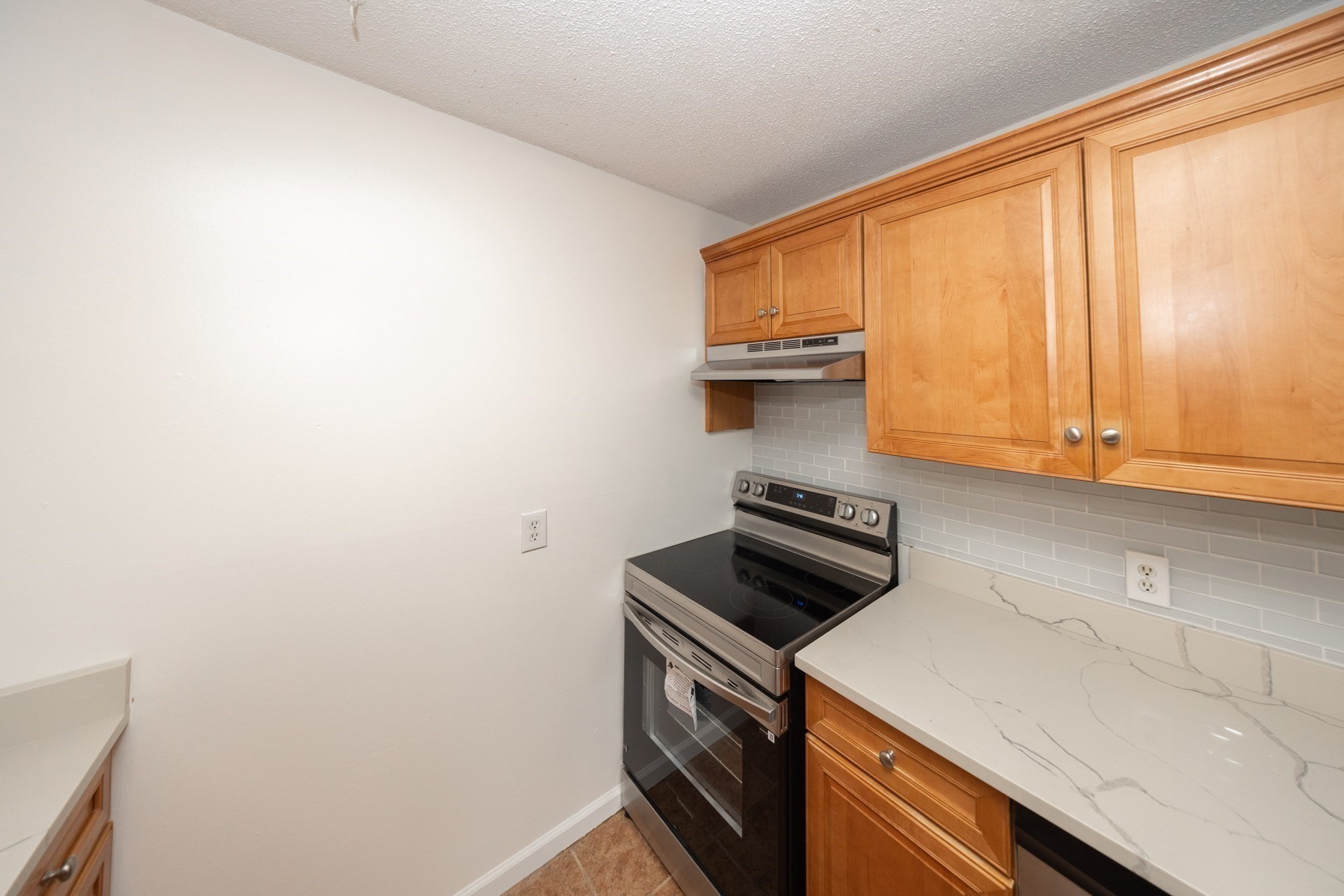 450 Somerset Ave # 5 Property Photo 10