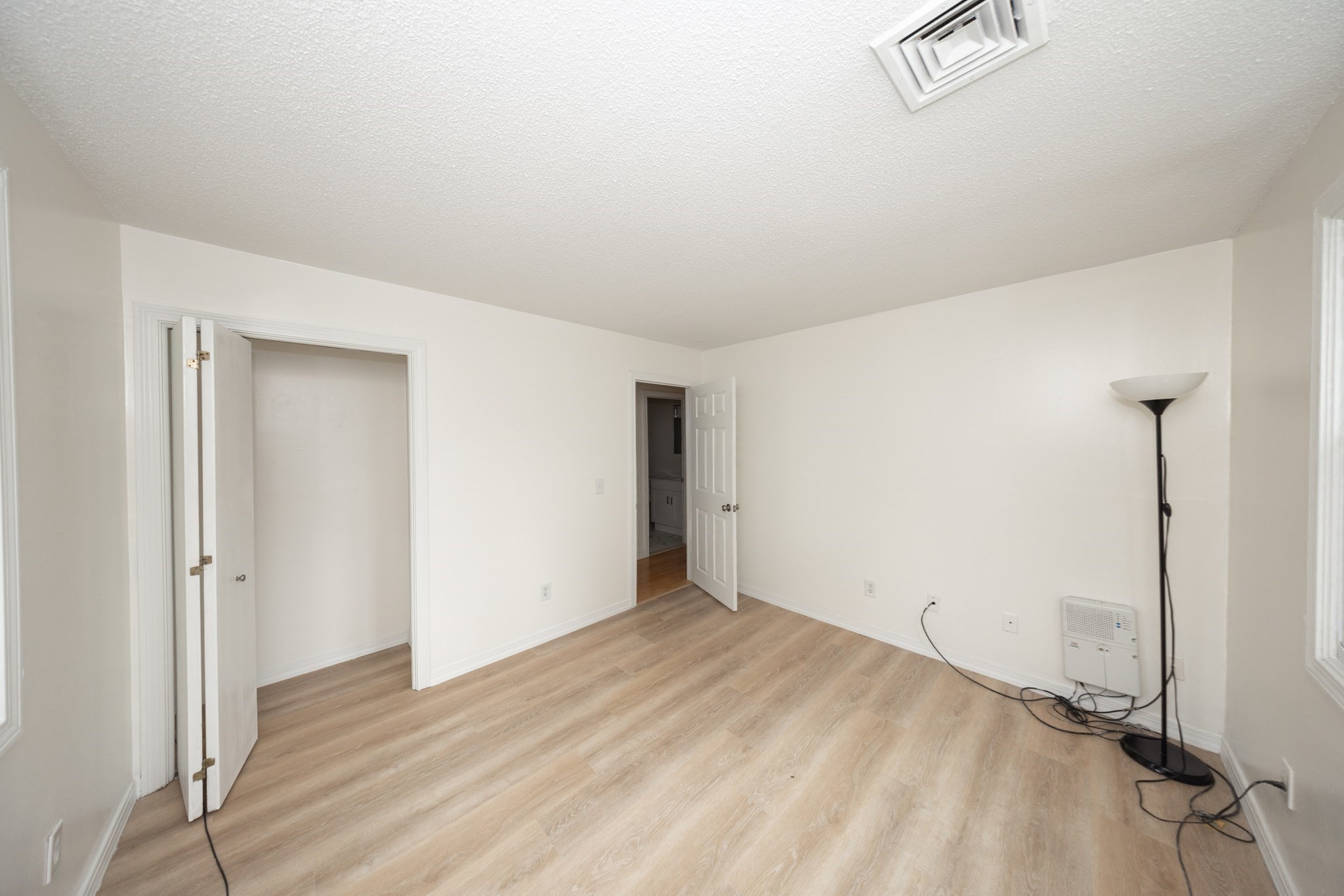 450 Somerset Ave # 5 Property Photo 21