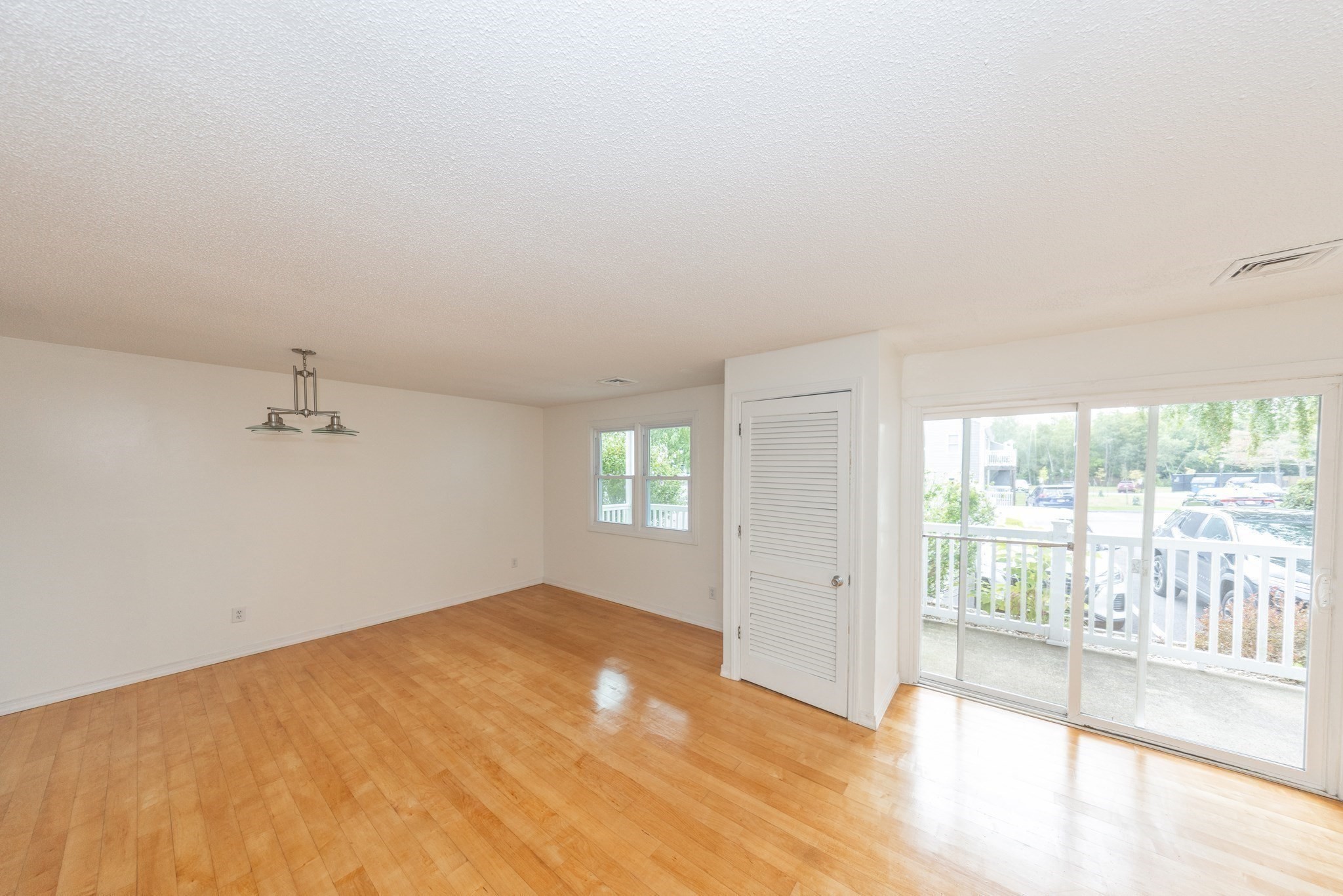 450 Somerset Ave # 5 Property Photo 35