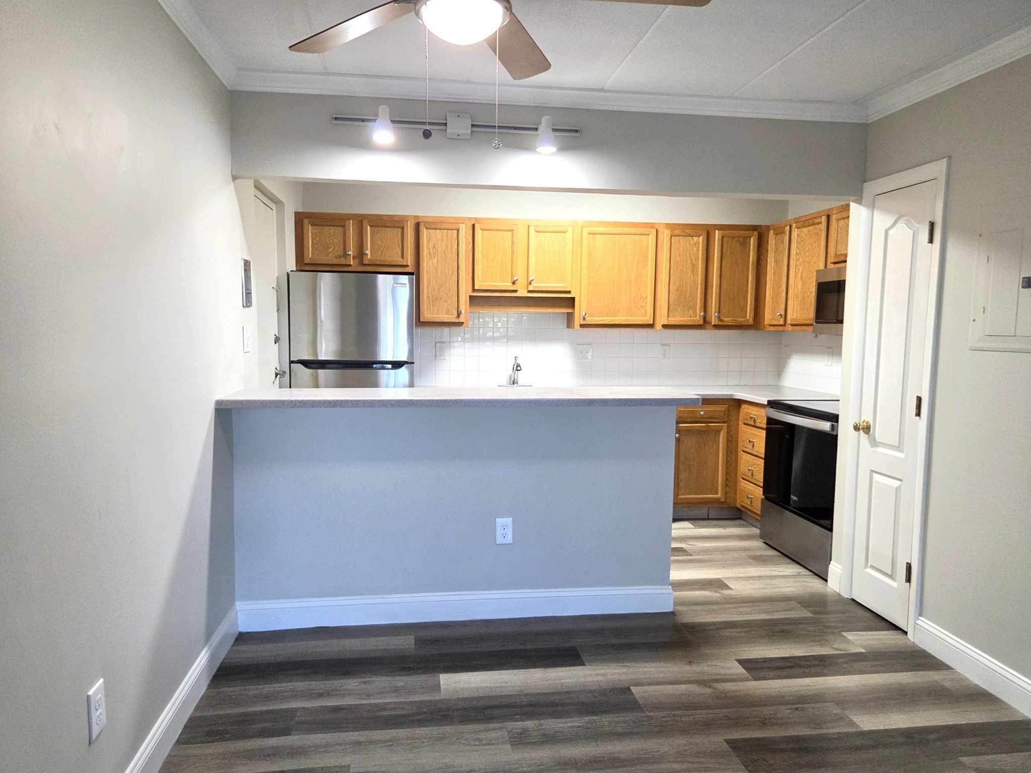 576 Washington Street # 108 Property Photo 12