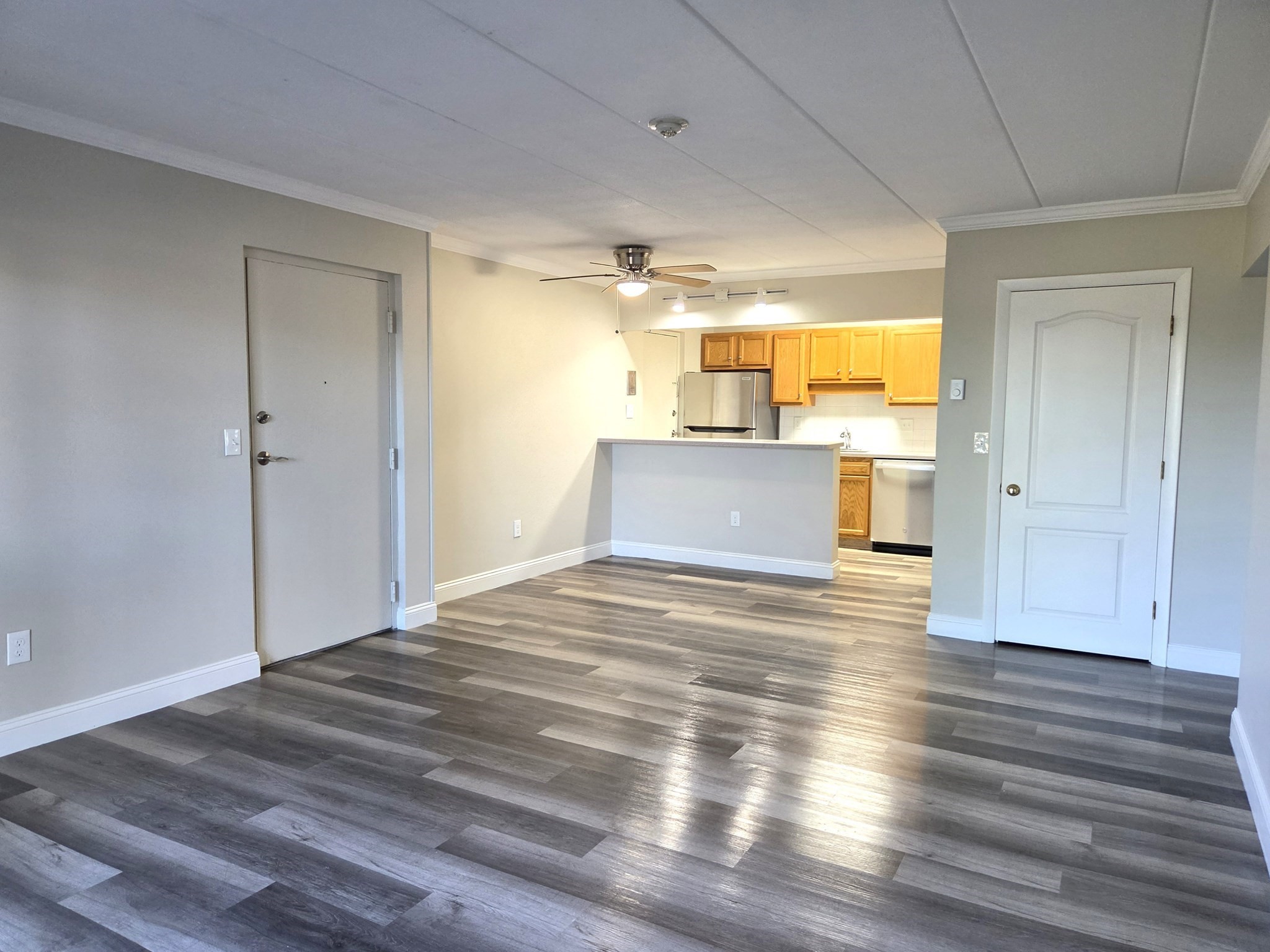 576 Washington Street # 108 Property Photo 14