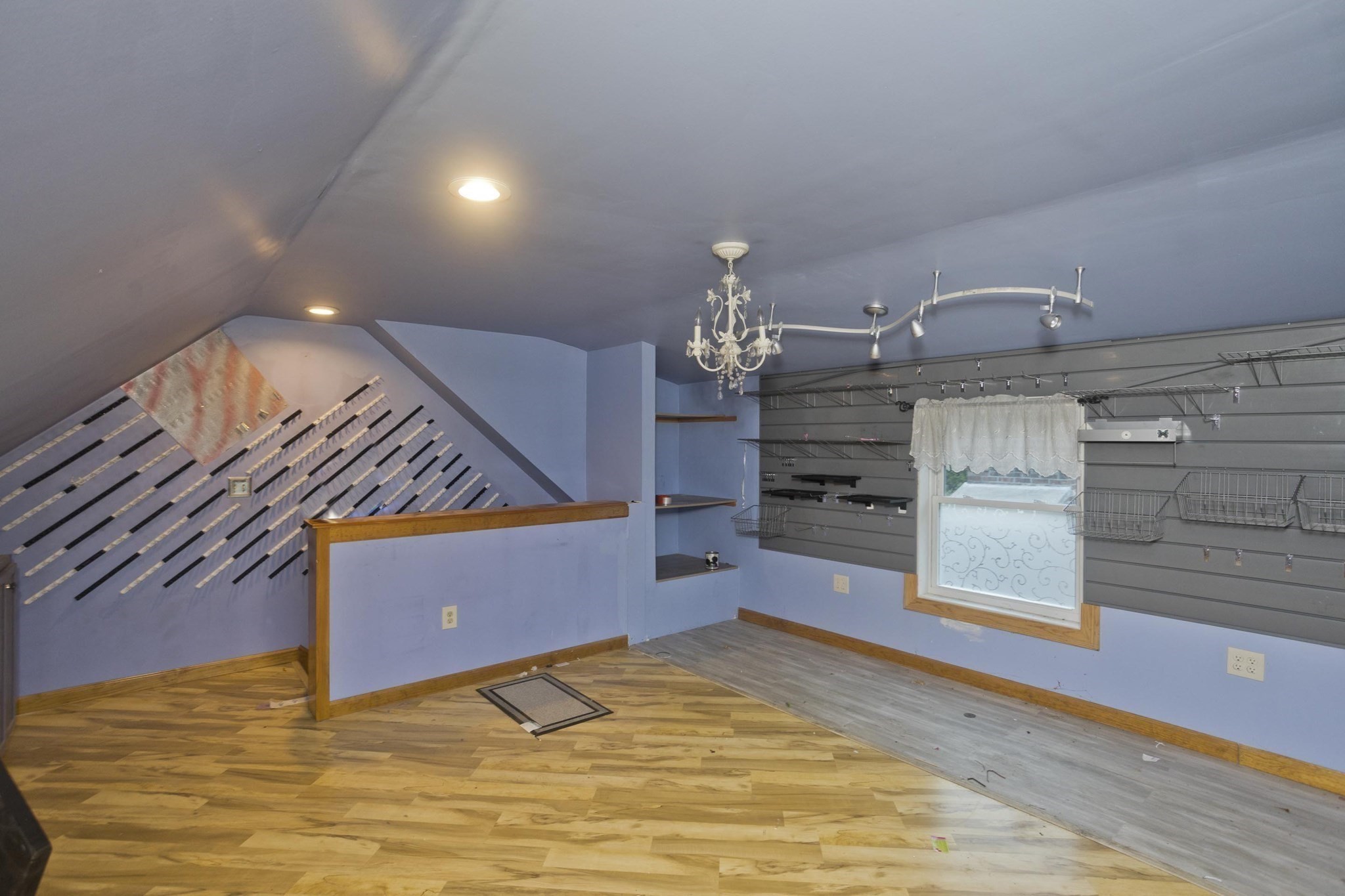 42 Glenn Dr Property Photo 12