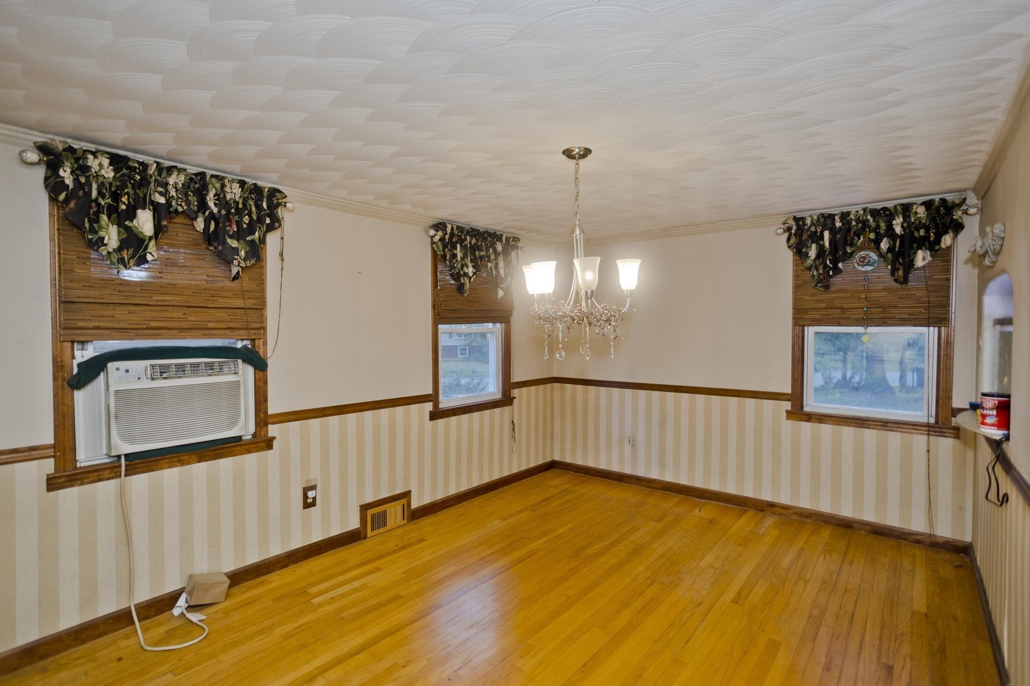 42 Glenn Dr Property Photo 16