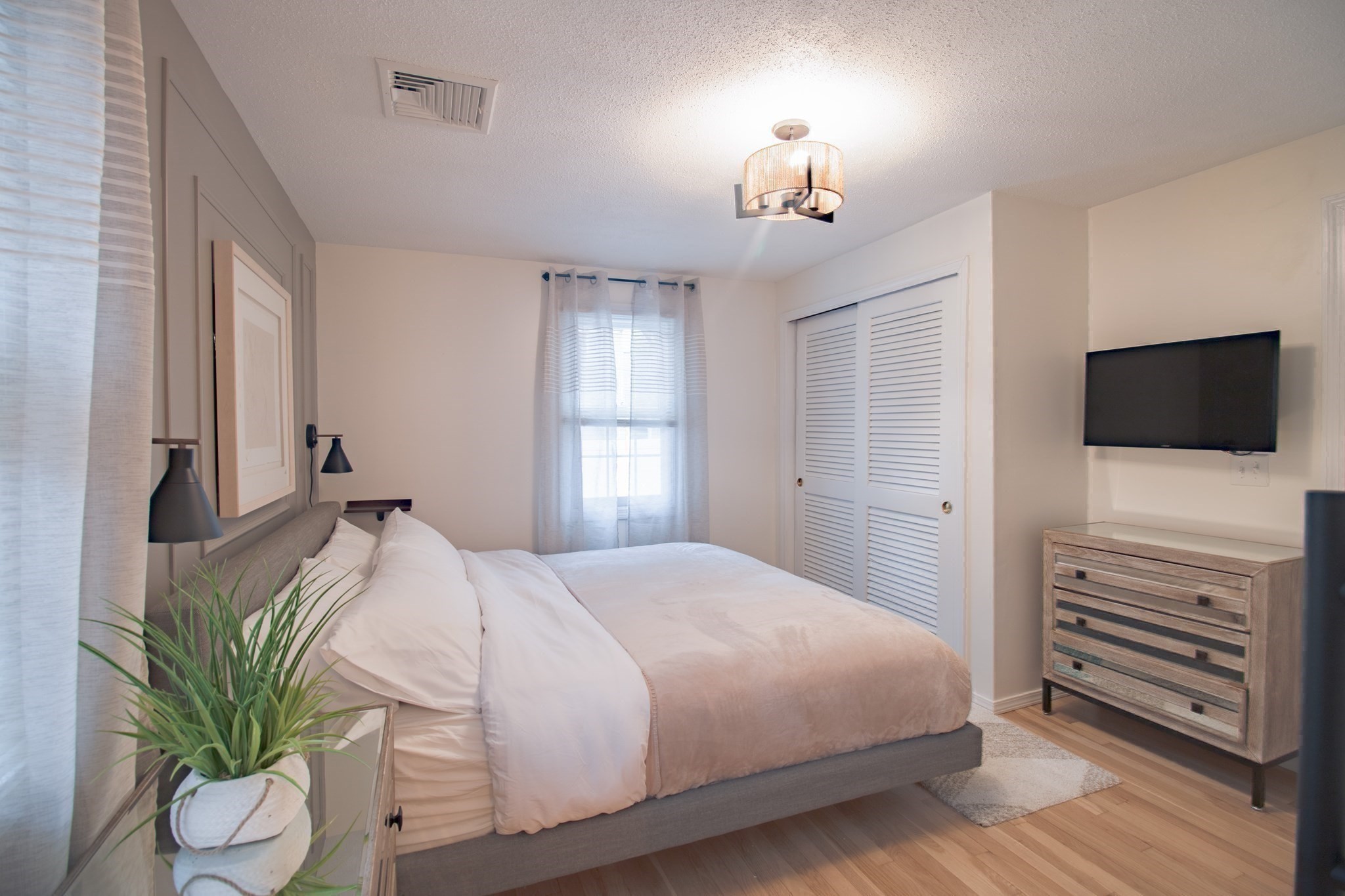 16 Washington Bursley Way Property Photo 13