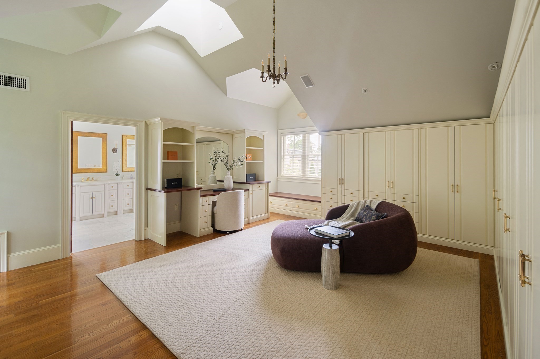 14 Winthrop St Property Photo 14