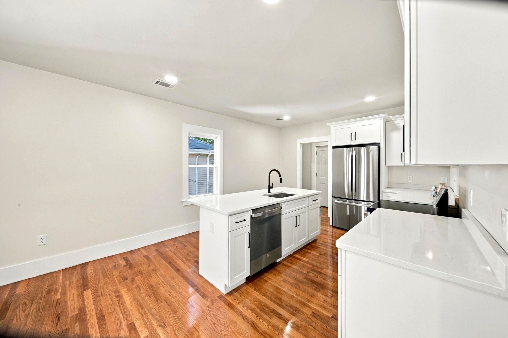 32 Westmore Rd # 2 Property Photo 8