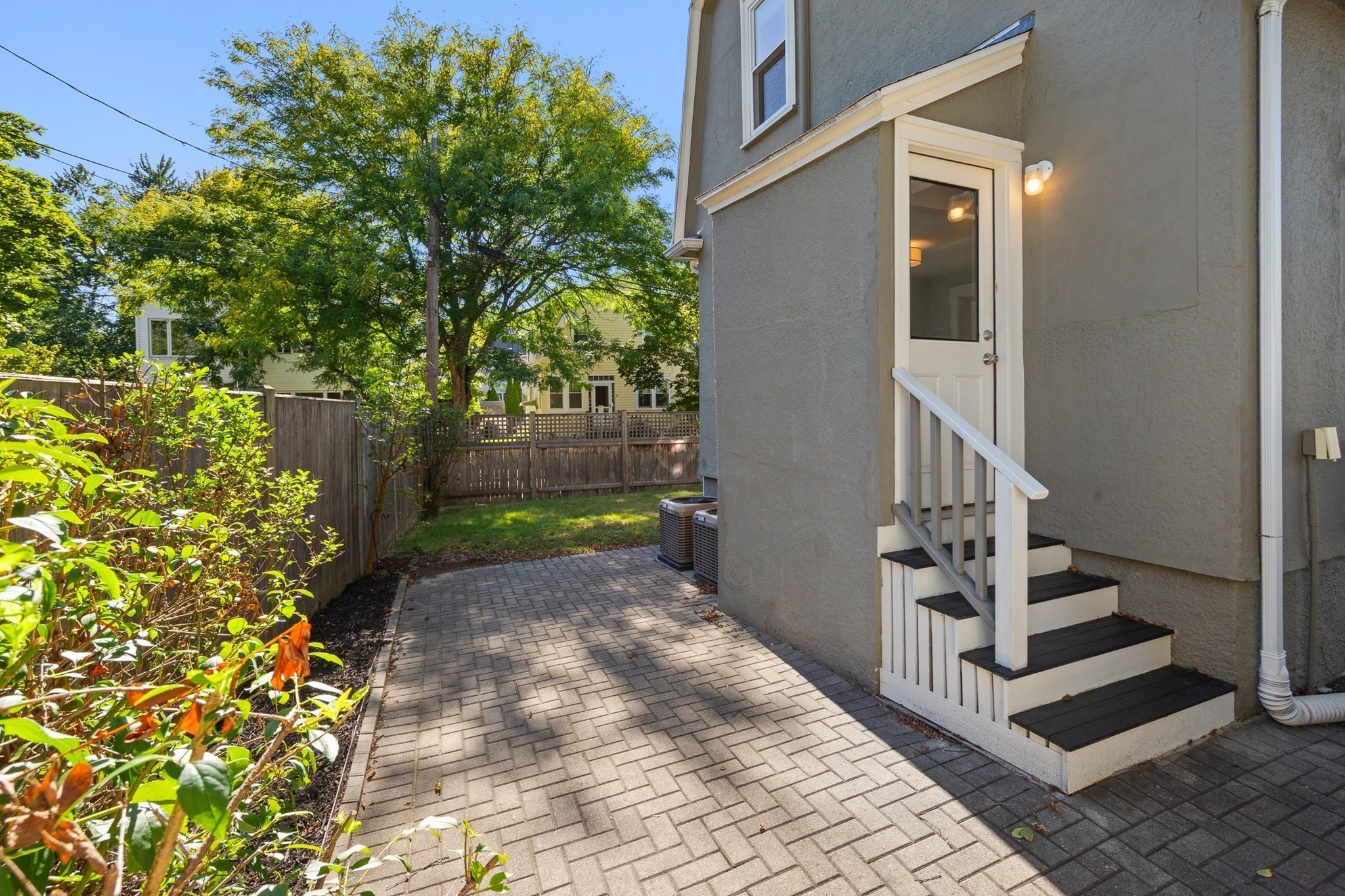 68 Fairmont Street Property Photo 30