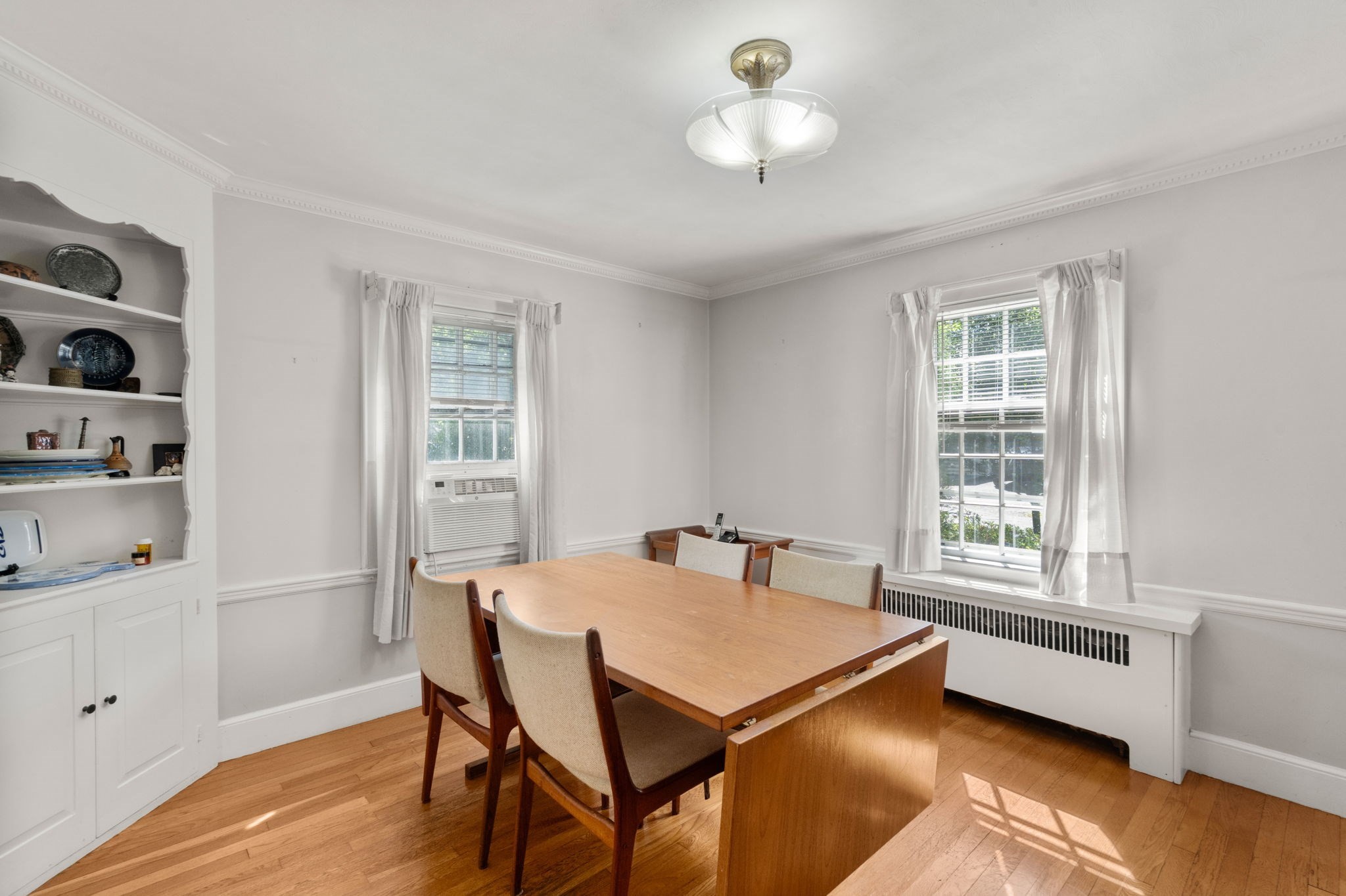 20 Buswell Park Property Photo 5