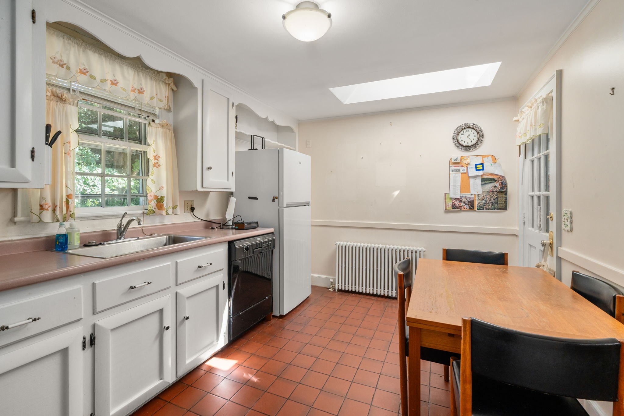 20 Buswell Park Property Photo 7