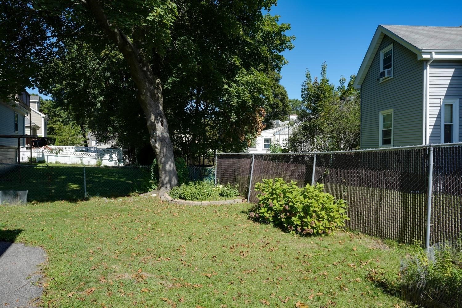9 Ash St # 1 Property Photo 2