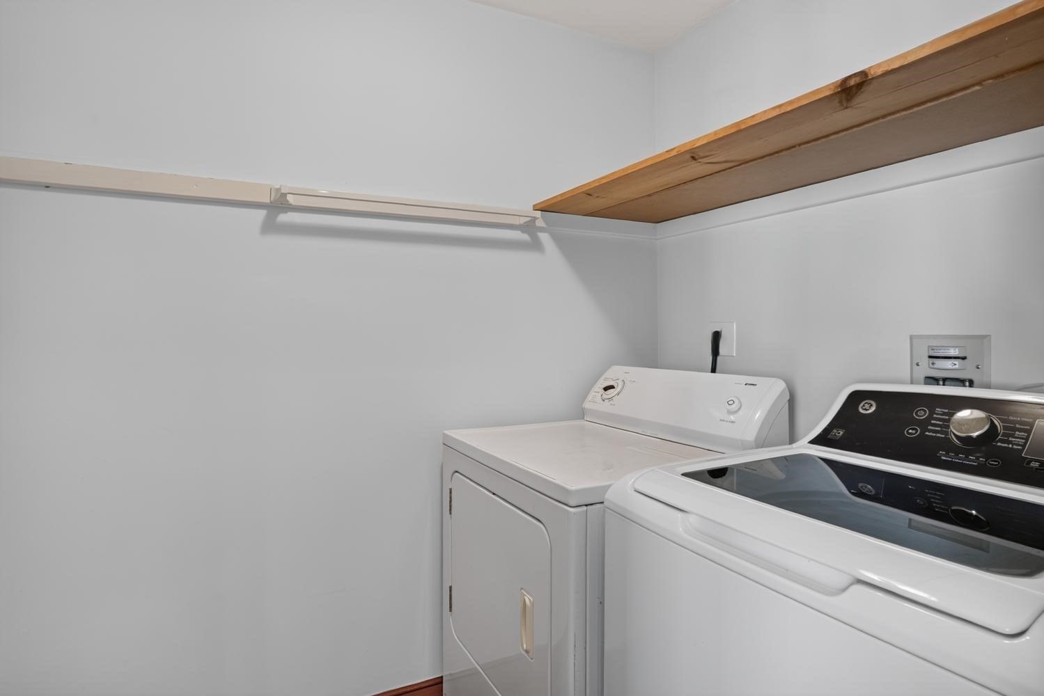 9 Ash St # 1 Property Photo 13
