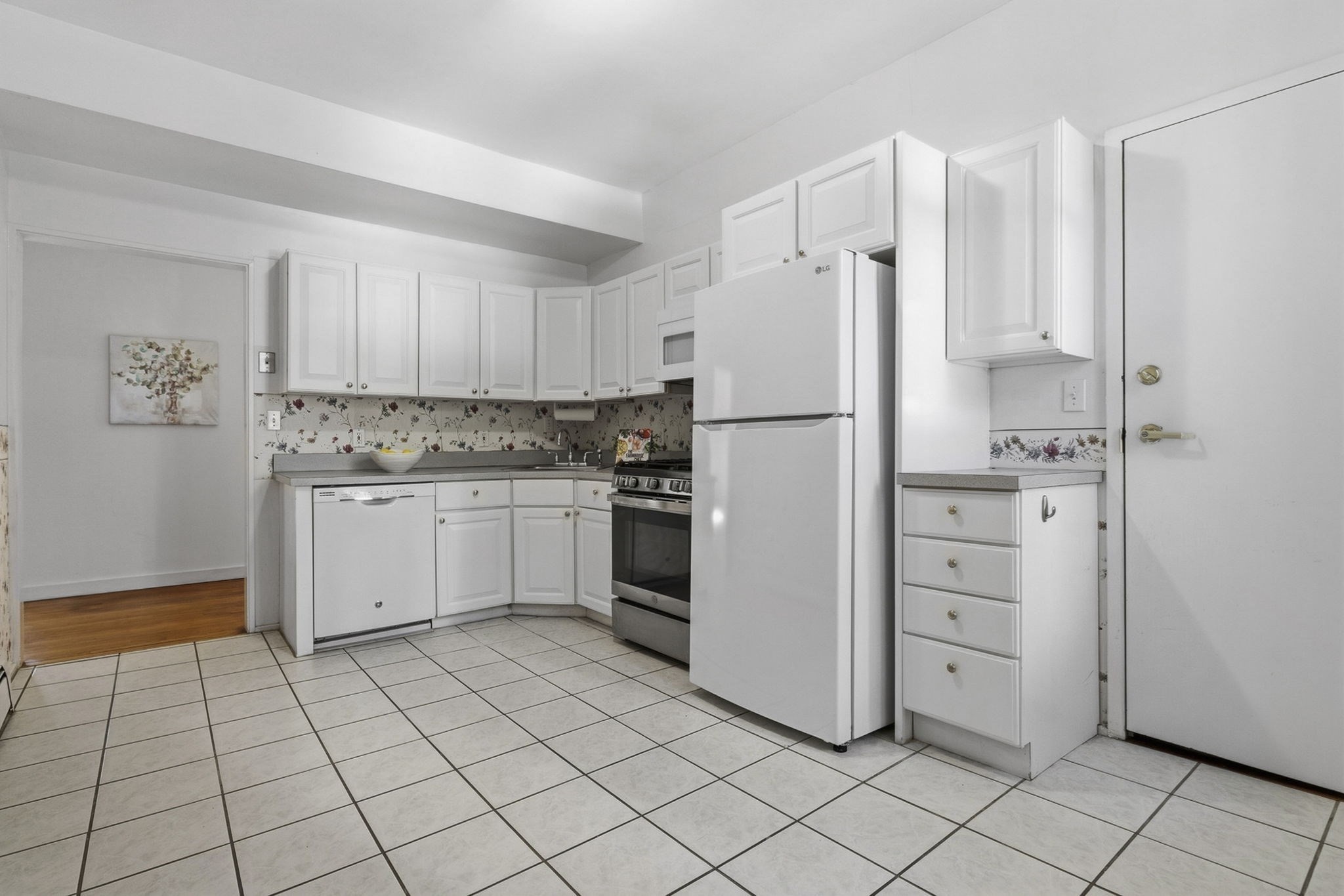 509 Pleasant St # 4 Property Photo 4