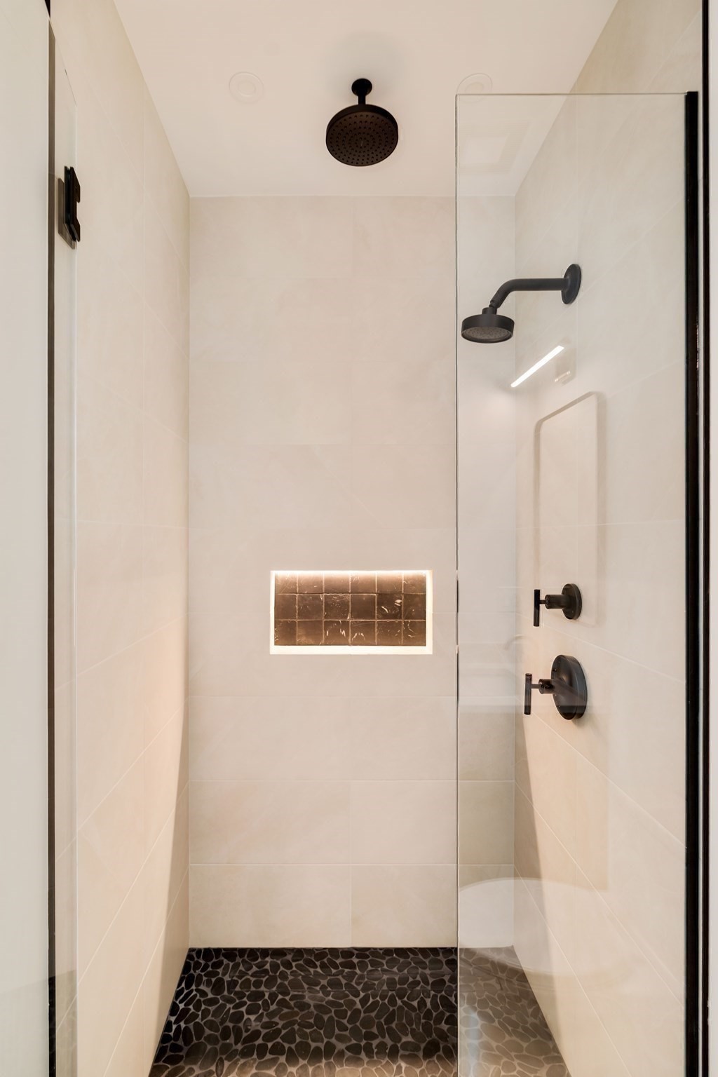 79 Park St # 2 Property Photo 17