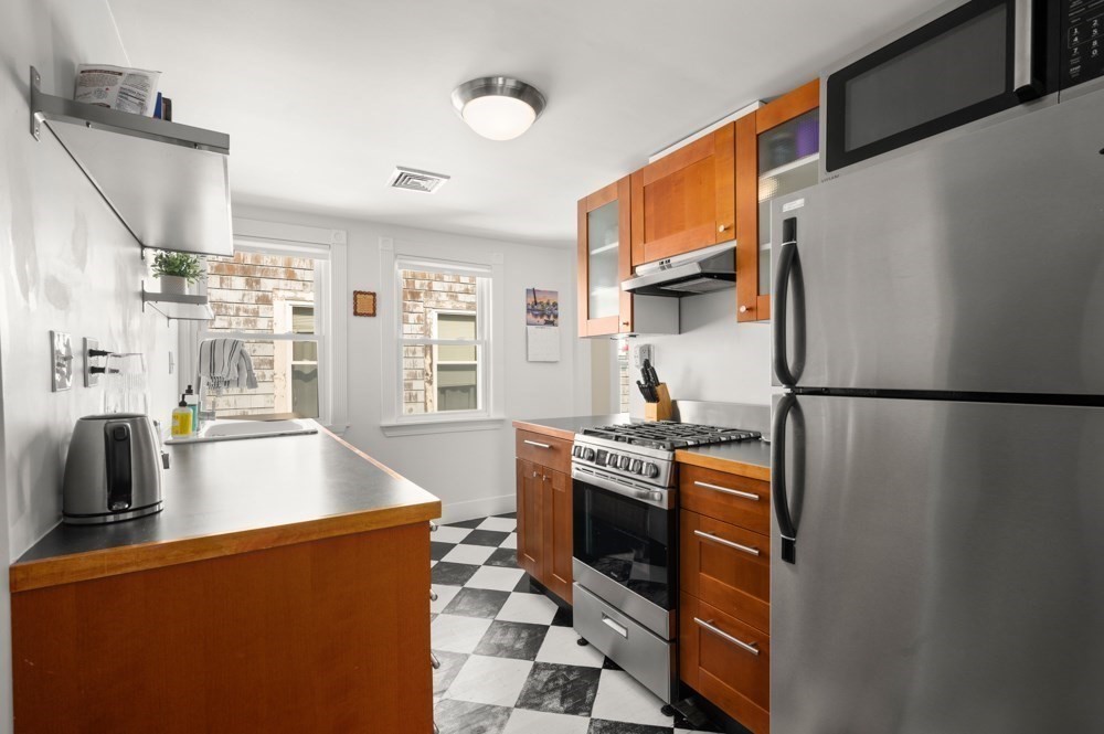 72 Lexington Ave # 3 Property Photo 15